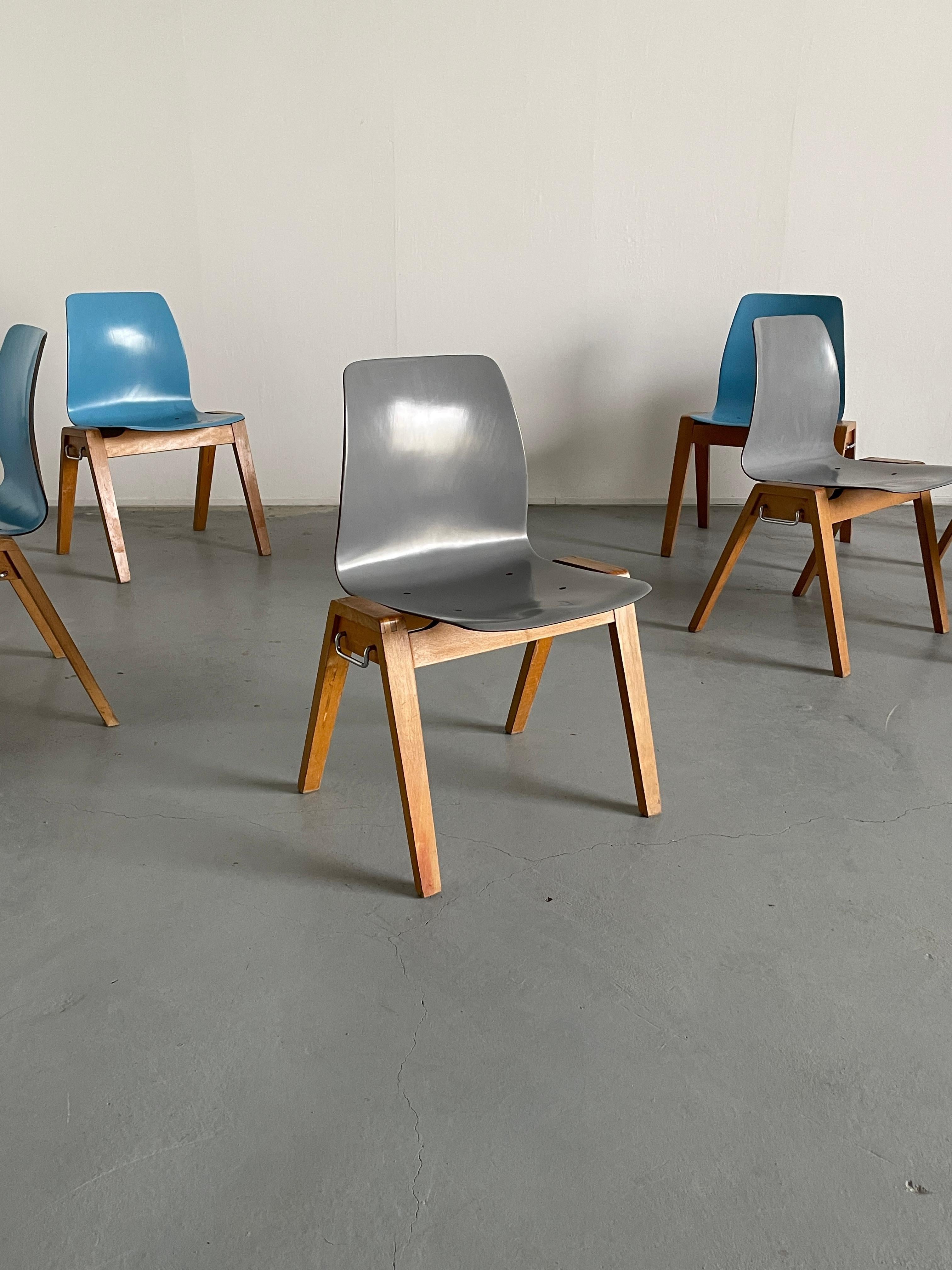Mid-Century Modern Chaises de salle à manger empilables du milieu du siècle, Adam Stegner pour Pagholz Flötotto en vente