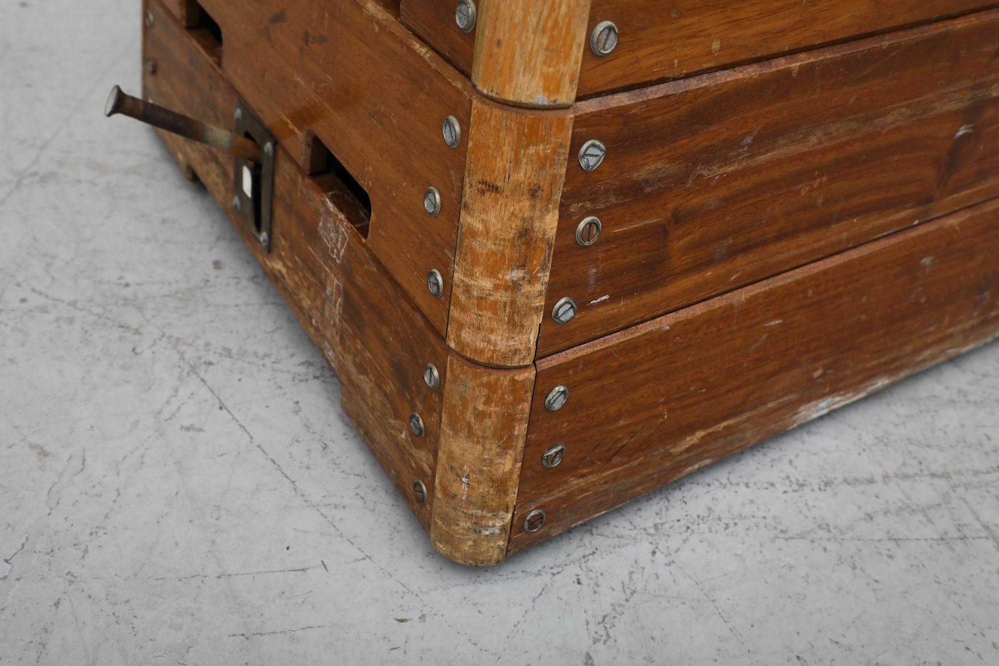 Vintage Stacked Oak and Teak Rolling Gymnastics Bench mit Brown Leather Top im Angebot 5