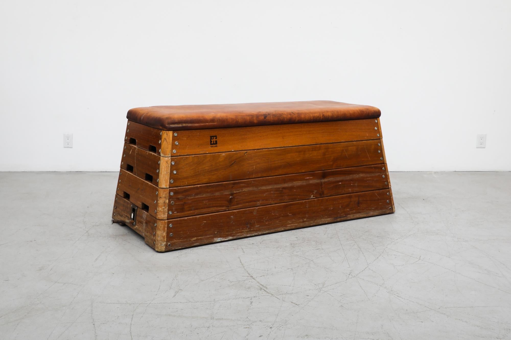 Vintage Stacked Oak and Teak Rolling Gymnastics Bench mit Brown Leather Top im Angebot 8