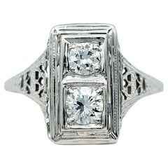 Filigraner Vintage-Ring aus 18 Karat Weißgold mit gestapeltem Diamanten im Rundschliff