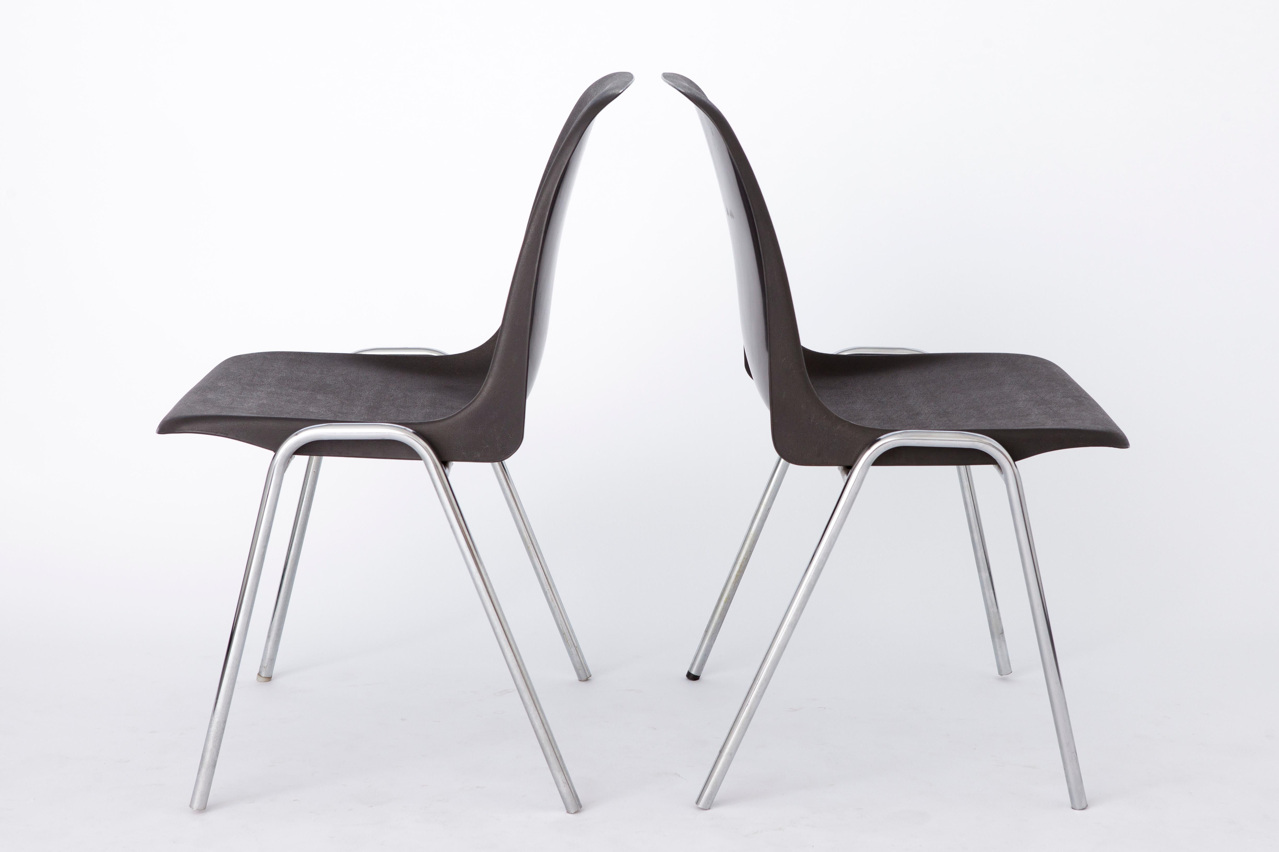 Vintage Stacking Chairs 1970s Germany In Good Condition For Sale In Hannover, DE