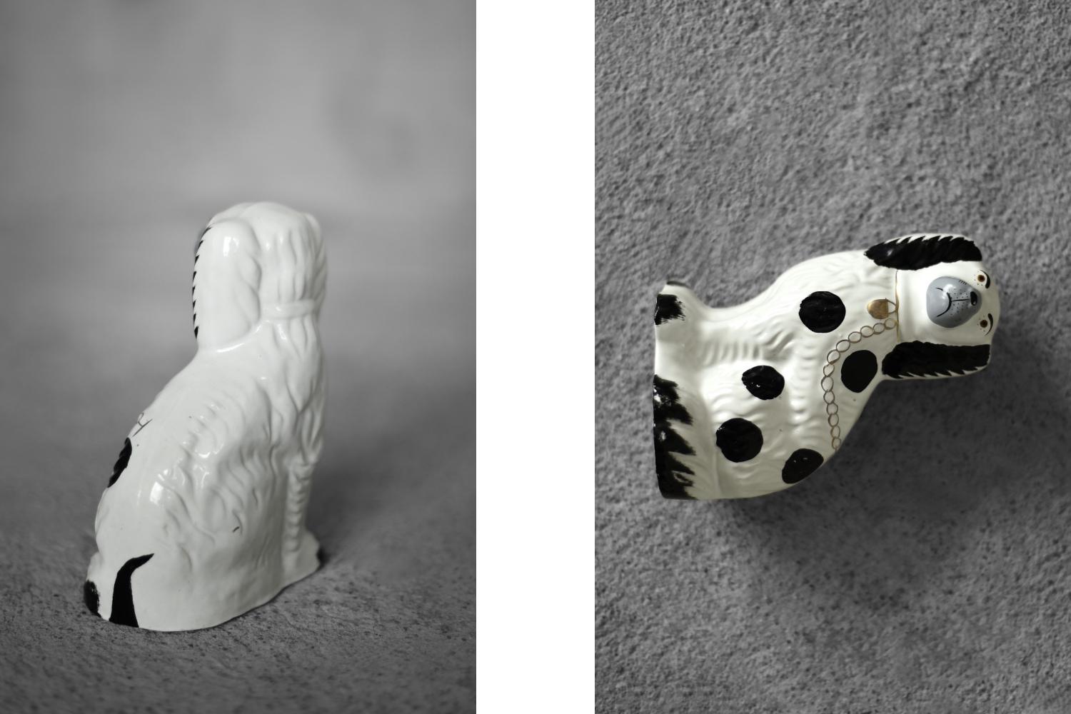 Cane da camino Spaniel da camino in ceramica Staffordshire d'epoca, Inghilterra In condizioni buone in vendita a Warszawa, Mazowieckie