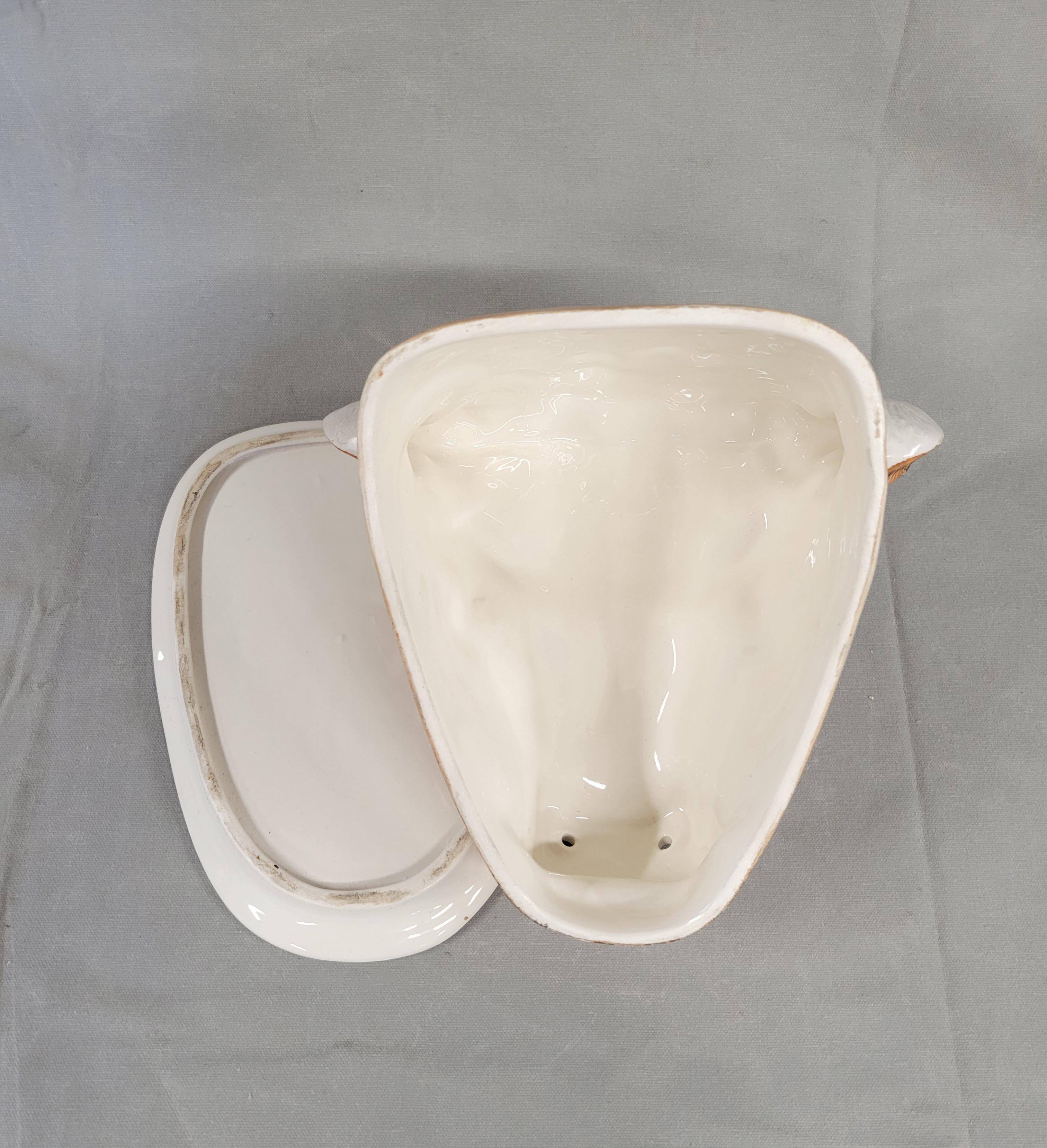 Vintage Staffordshire Cheese Dish in the Shape of a Cow's Head For Sale 5