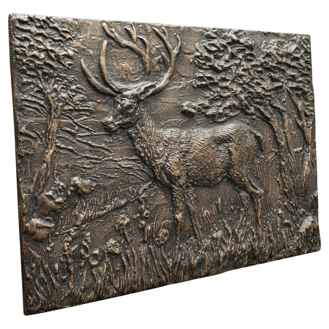 Plaque en relief cerf vintage, anglais, bronze, plaque décorative, maison de campagne en vente