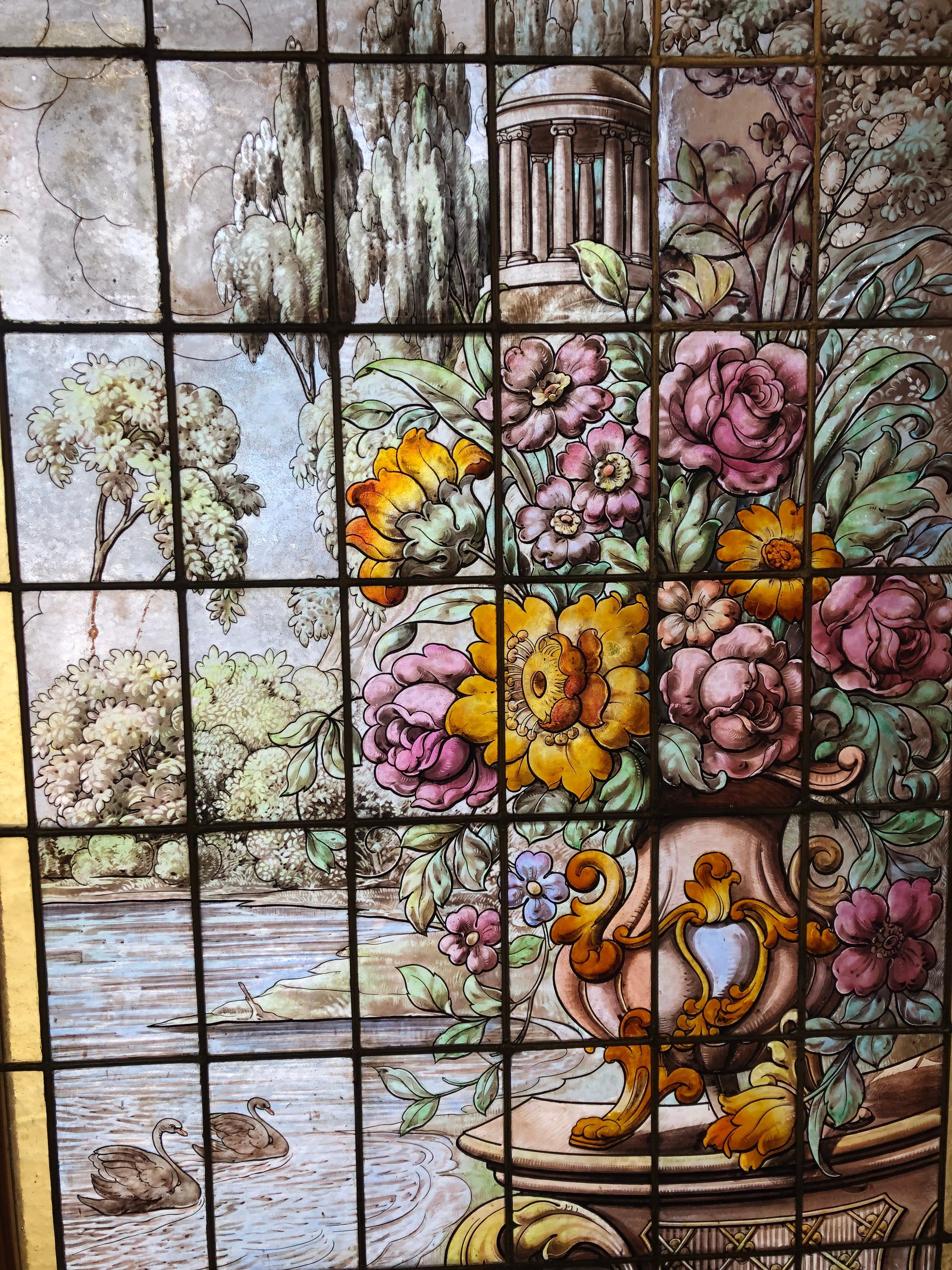 Glasmalerei-Fenster mit Design des Gartens mit Blumen und Vögeln des Paradieses, Vintage im Zustand „Gut“ im Angebot in Stamford, CT