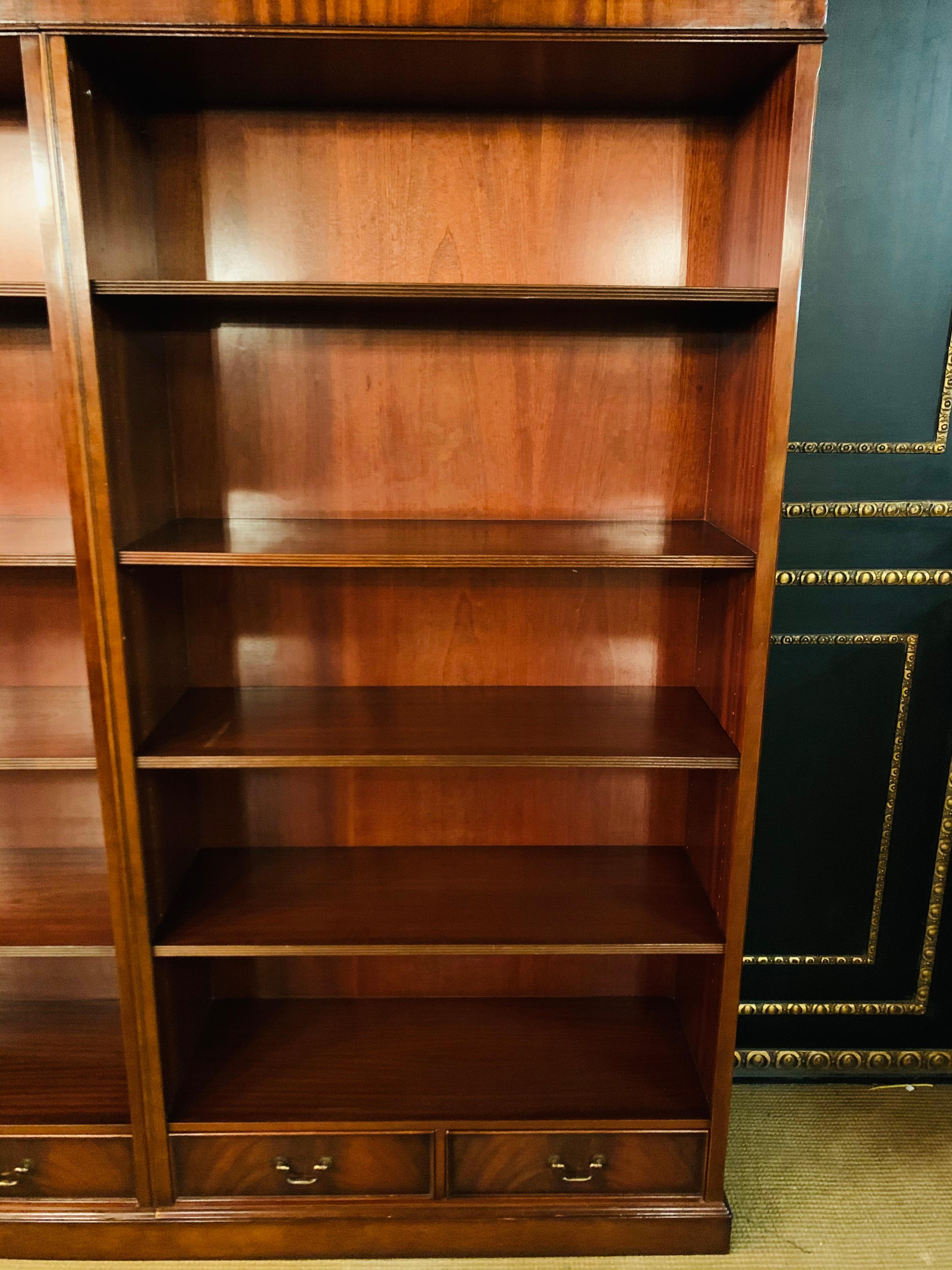 Vintage Stained Mahogany Double Bank Open Library Bookcase / Bookshelf In Good Condition In Berlin, DE
