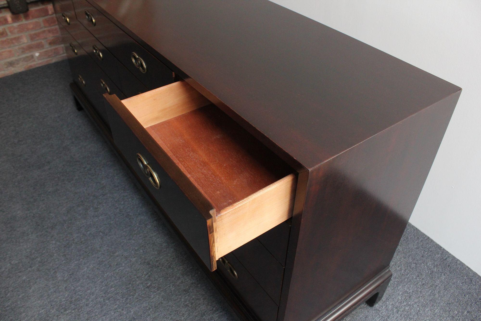 Vintage Stained Satinwood Nine-Drawer Dresser with Brass Pulls by Henredon For Sale 11