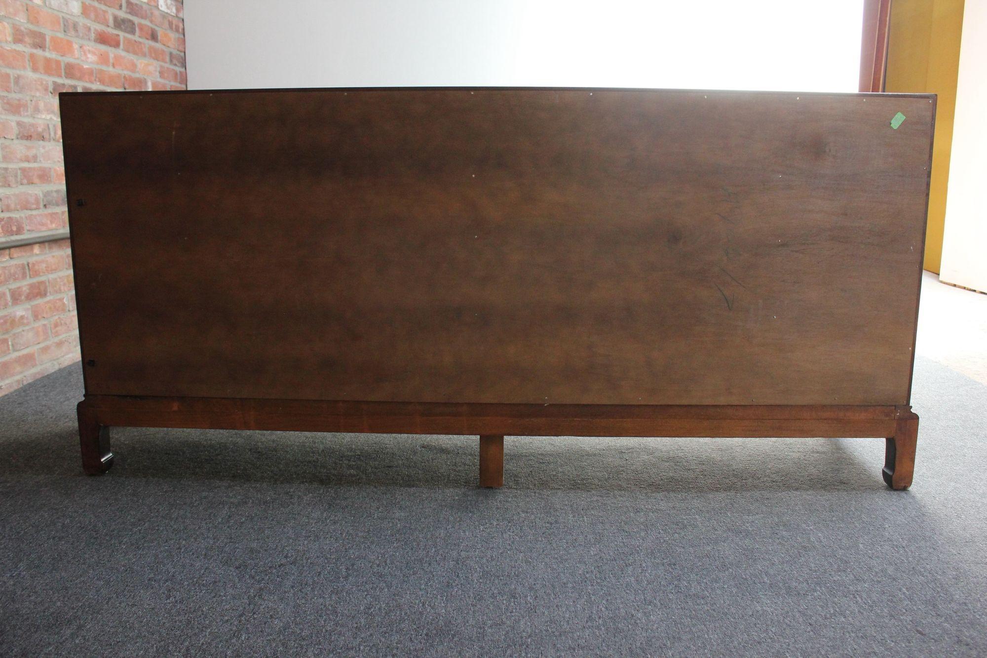 Vintage Stained Satinwood Nine-Drawer Dresser with Brass Pulls by Henredon For Sale 2