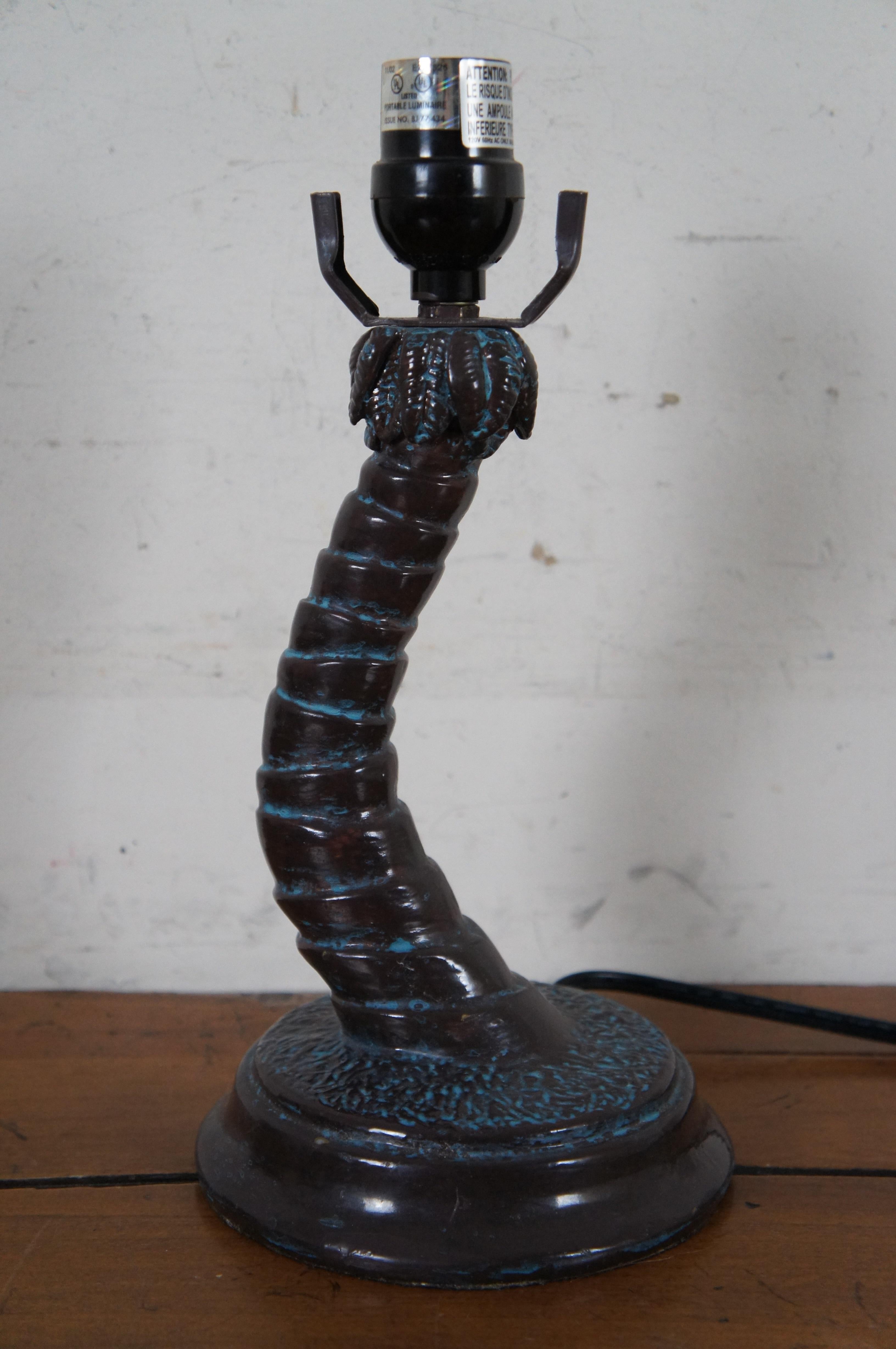 Vintage Stained Slag Glass Tropical Island Palm Tree Boudoir Table Lamp 16