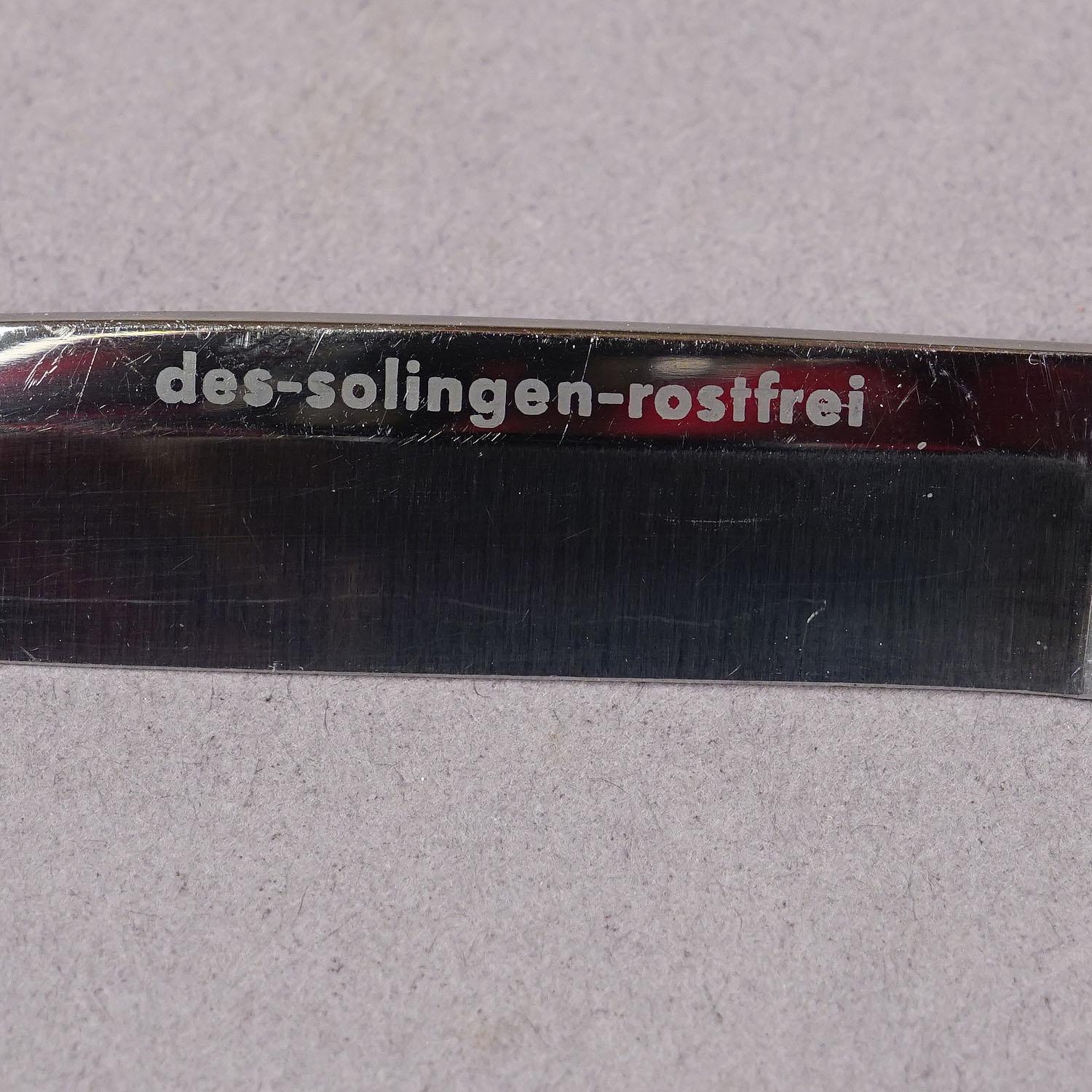 Métal Service de table vintage en acier inoxydable et en Horn pour 6 personnes Allemagne années 1950 en vente