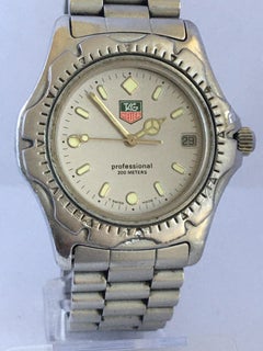 Vintage Stainless Steel Battery Operated TAG Heuer Professional 200 Meters