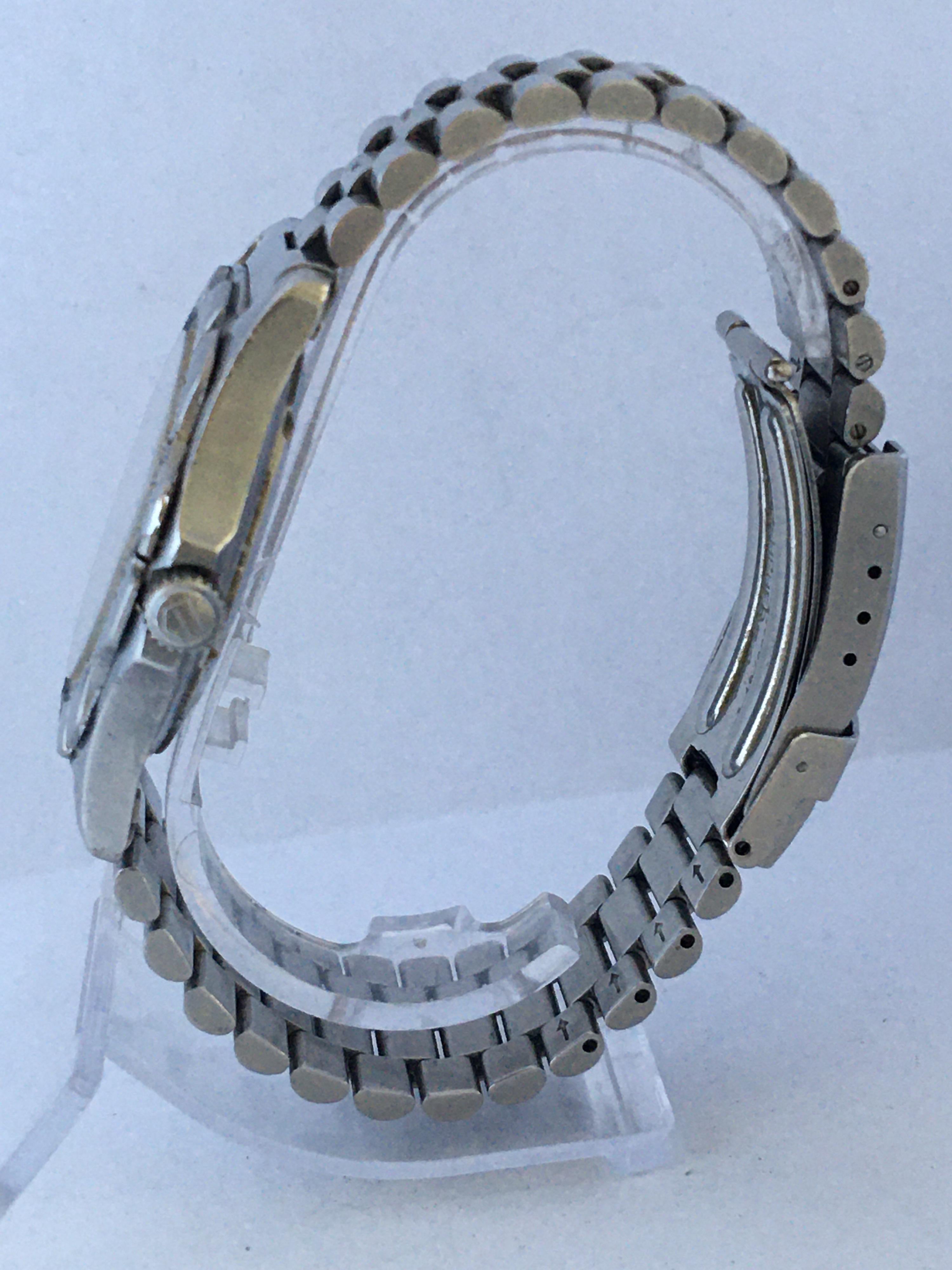 Vintage Stainless Steel Battery Operated TAG Heuer Professional 200 Meters In Good Condition For Sale In Carlisle, GB