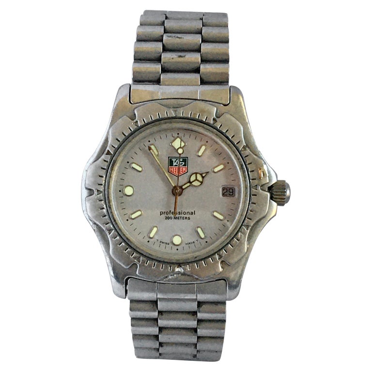 Vintage Stainless Steel Battery Operated TAG Heuer Professional 200 Meters  For Sale at 1stDibs
