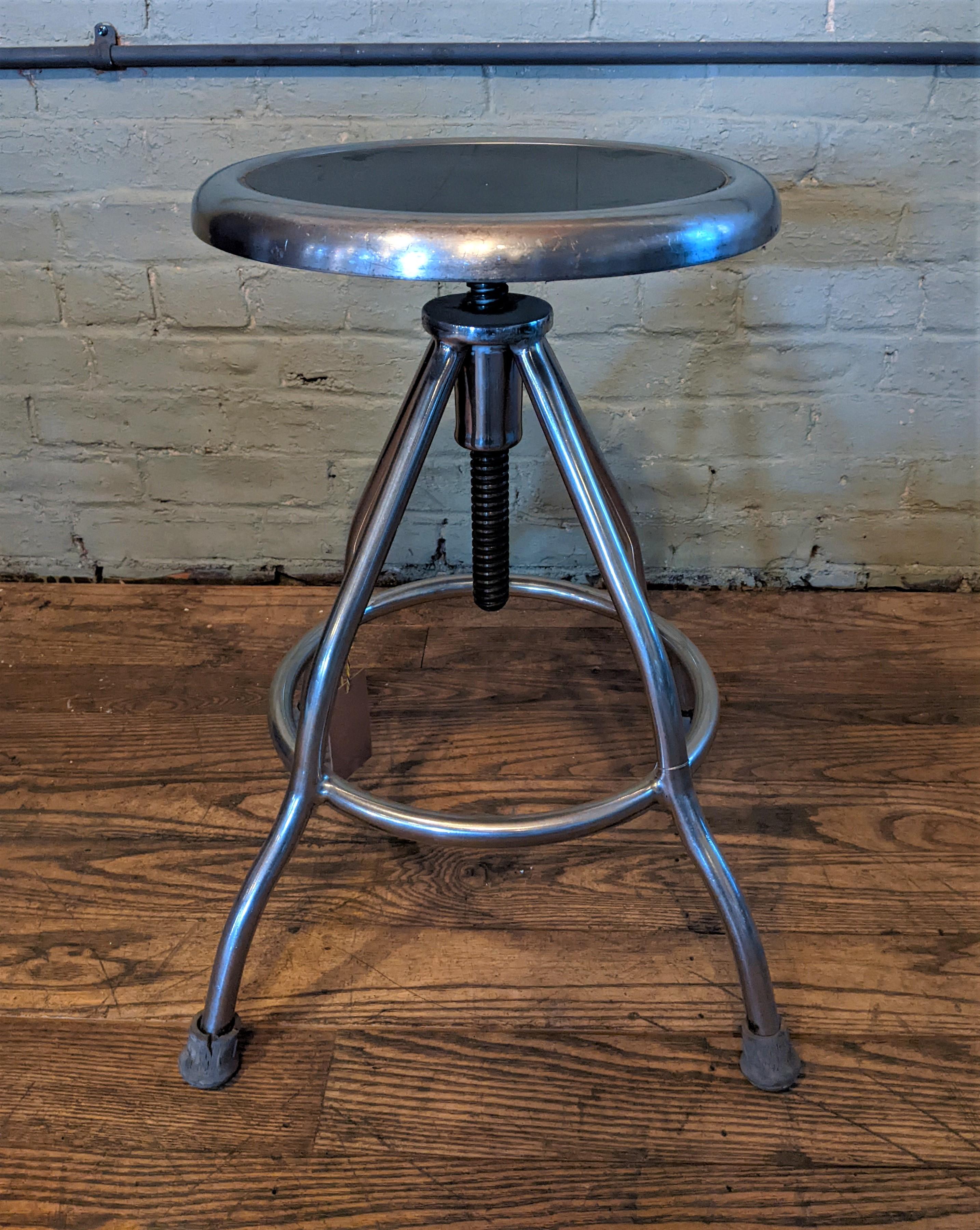 Vintage Stainless Steel Medical Stool In Good Condition For Sale In Oakville, CT