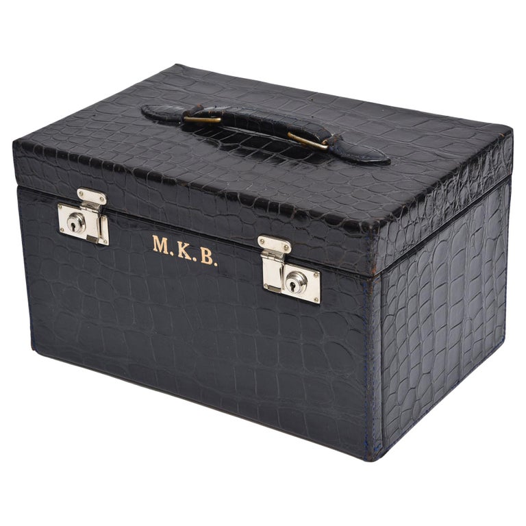Vintage Stamped Crocodile Like Leather Large Traveling And Standing Jewelry Case For Sale At 1stdibs