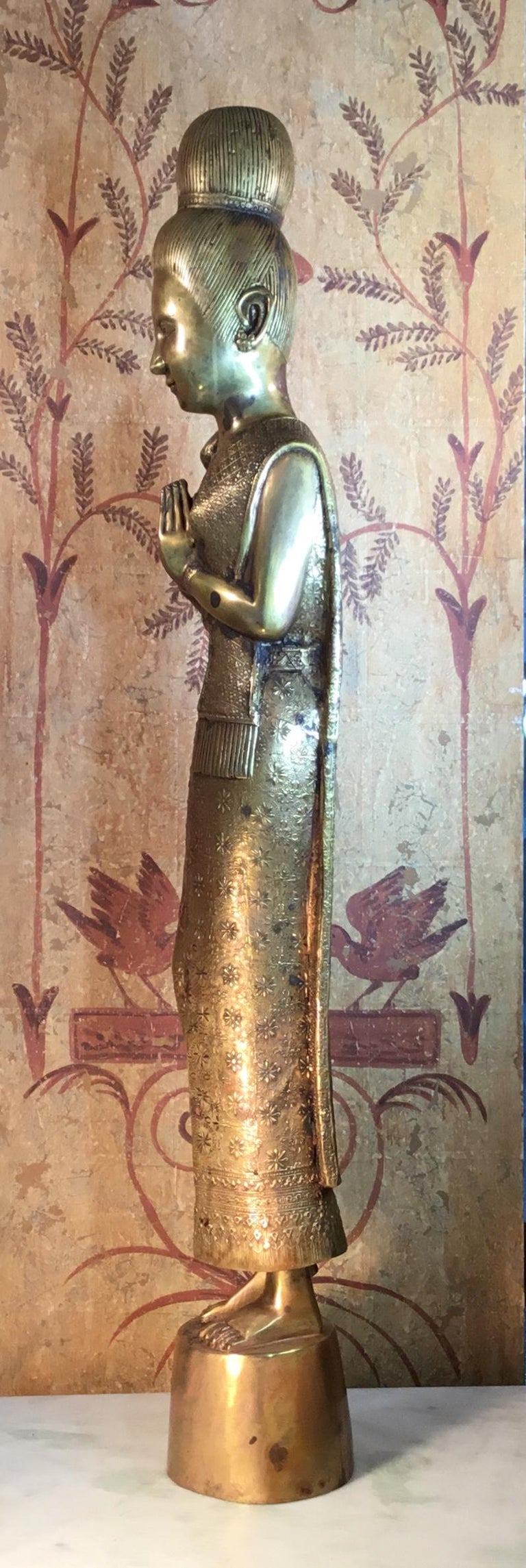 Vintage Standing Bronze Beauty Statue For Sale at 1stDibs