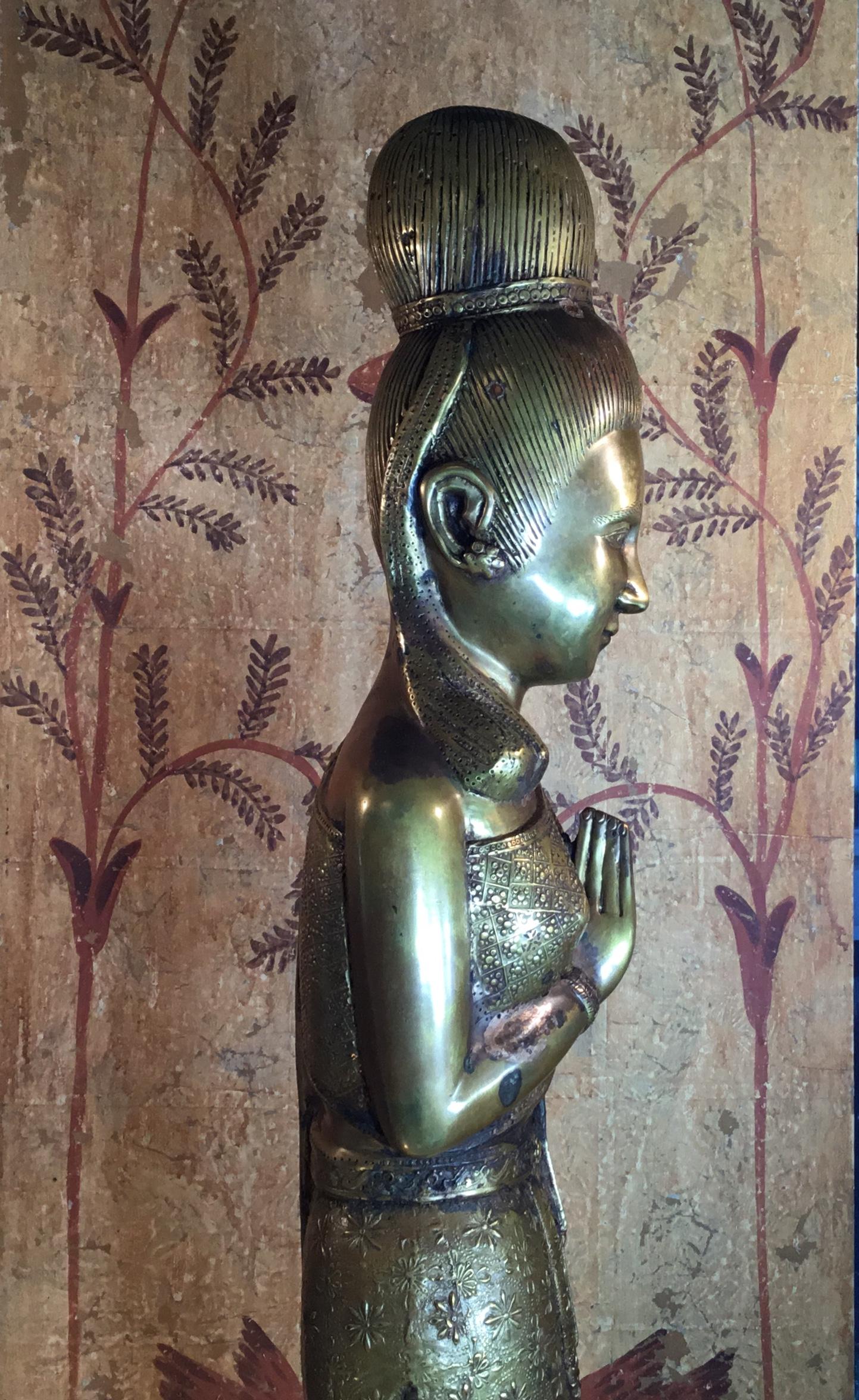 Vintage Standing Bronze Beauty Statue For Sale 9