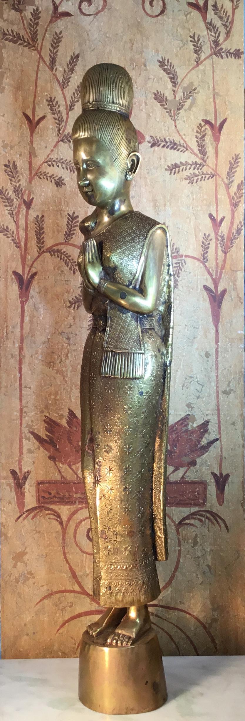 Vintage Standing Bronze Beauty Statue For Sale 4