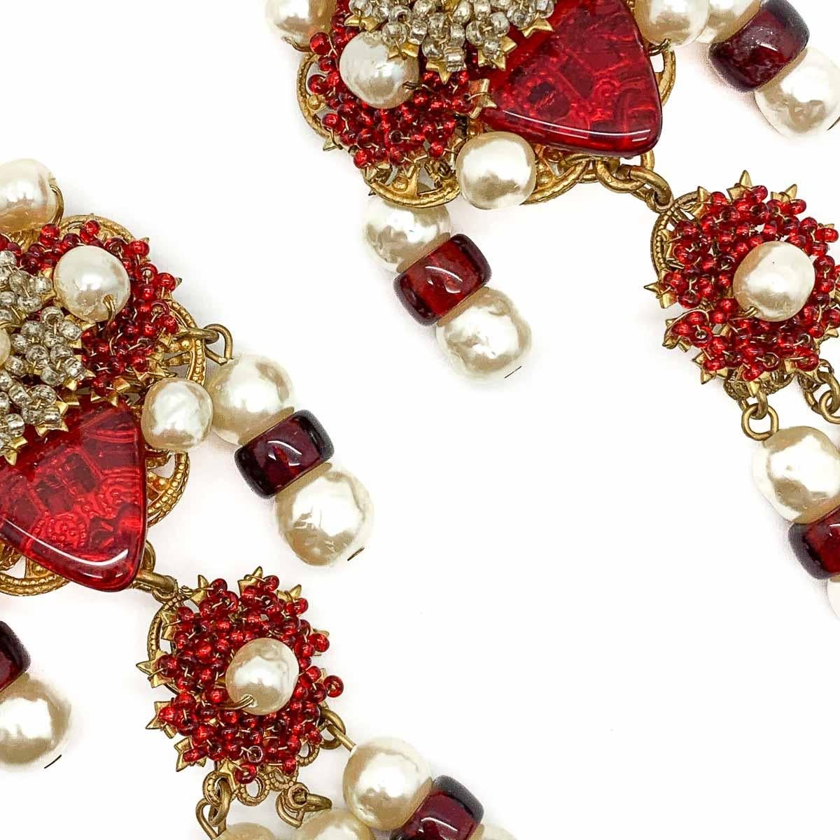 Stanley Hagler, boucles d'oreilles vintage en verre rouge et perles en forme de broche, années 1980 Bon état - En vente à Wilmslow, GB