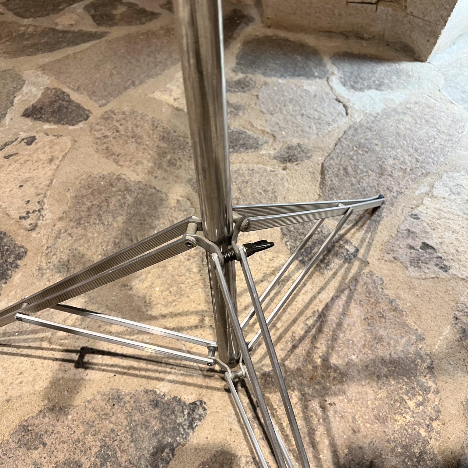 Vintage Stanrite Universal Art Easel Aluminum Tripod For Sale 4