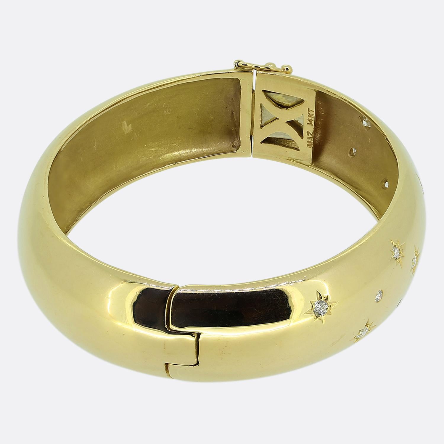 Vintage Star-Burst Diamond Set Bangle In condizioni buone in vendita a London, GB