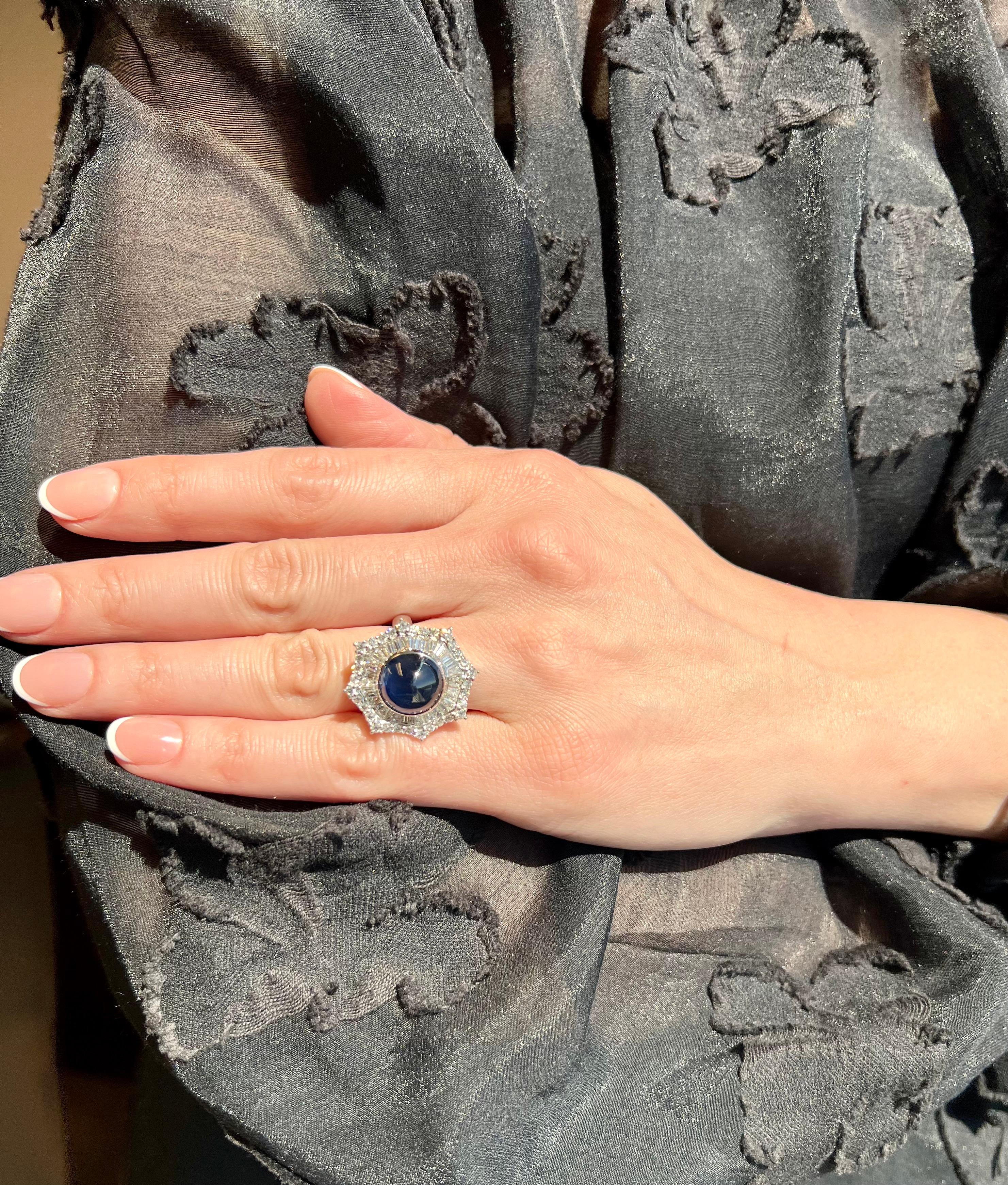 Vintage Starburst Cabochon Sapphire and Diamond Ring For Sale 3