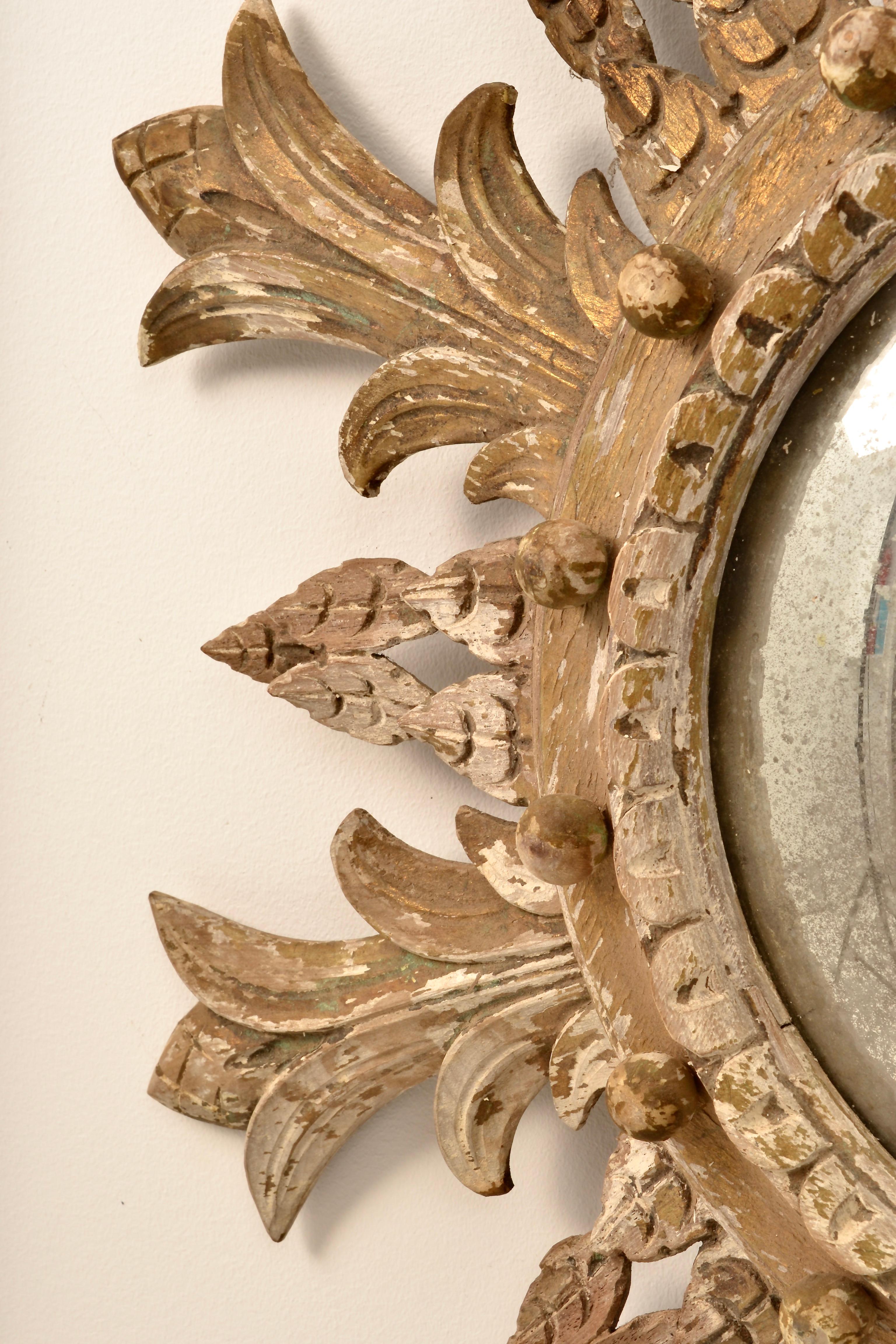Vintage Starburst Mirror with Bull's Eye Mirror In Distressed Condition In Norwalk, CT