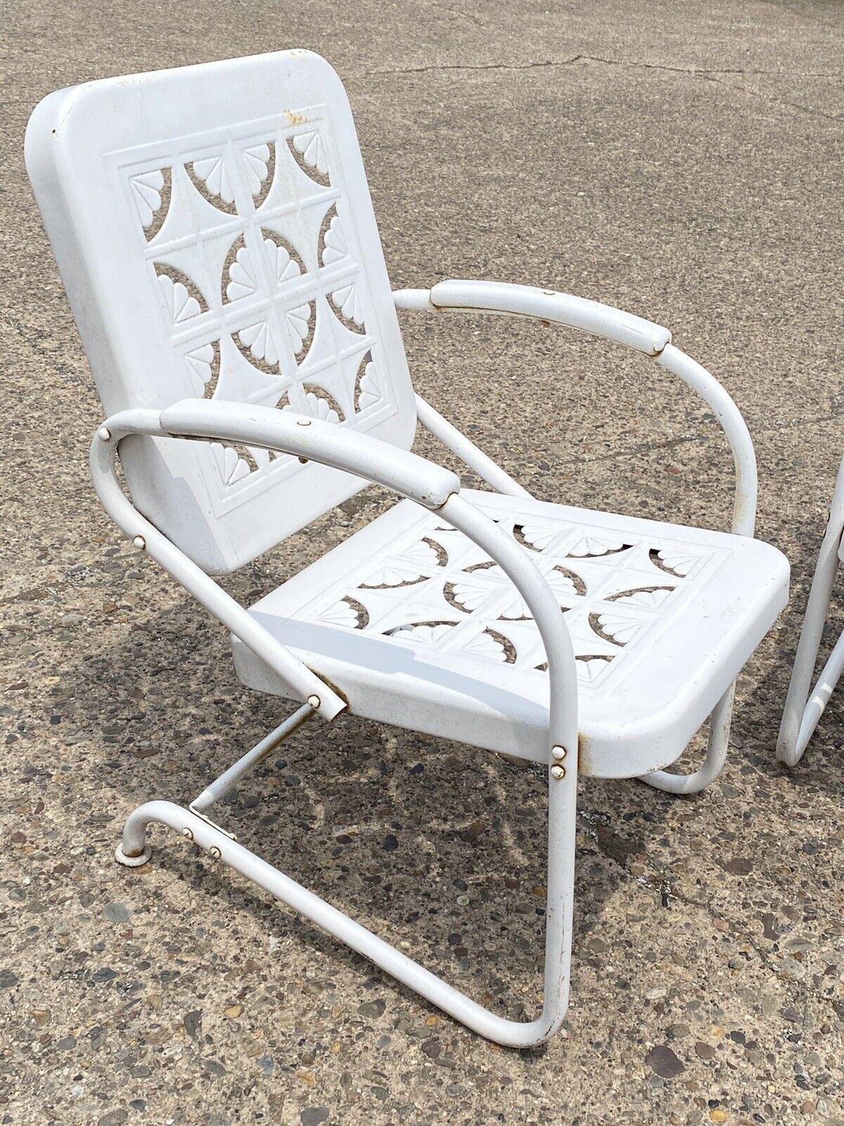 Vintage Starburst Pie Crest Metal Outdoor Patio Springer Lounge Chairs - a Pair For Sale 5