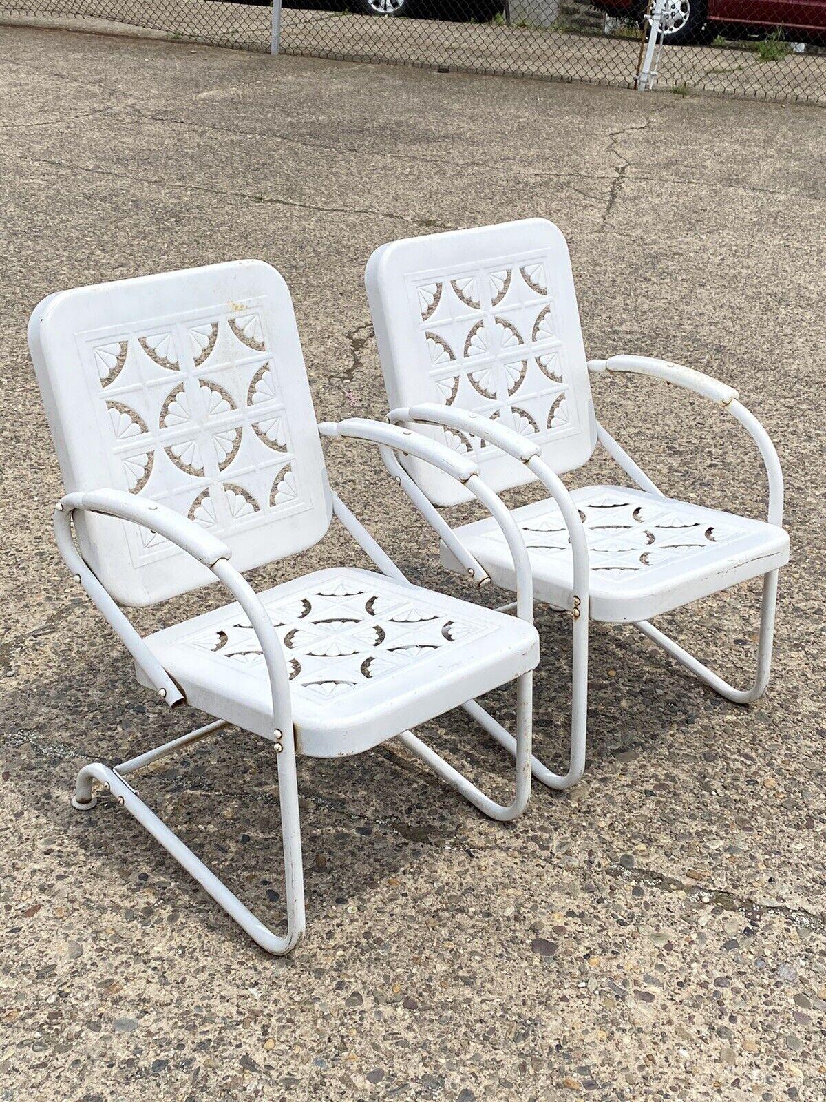 Vintage Starburst Pie Crest Metal Outdoor Patio Springer Lounge Chairs - a Pair For Sale 6