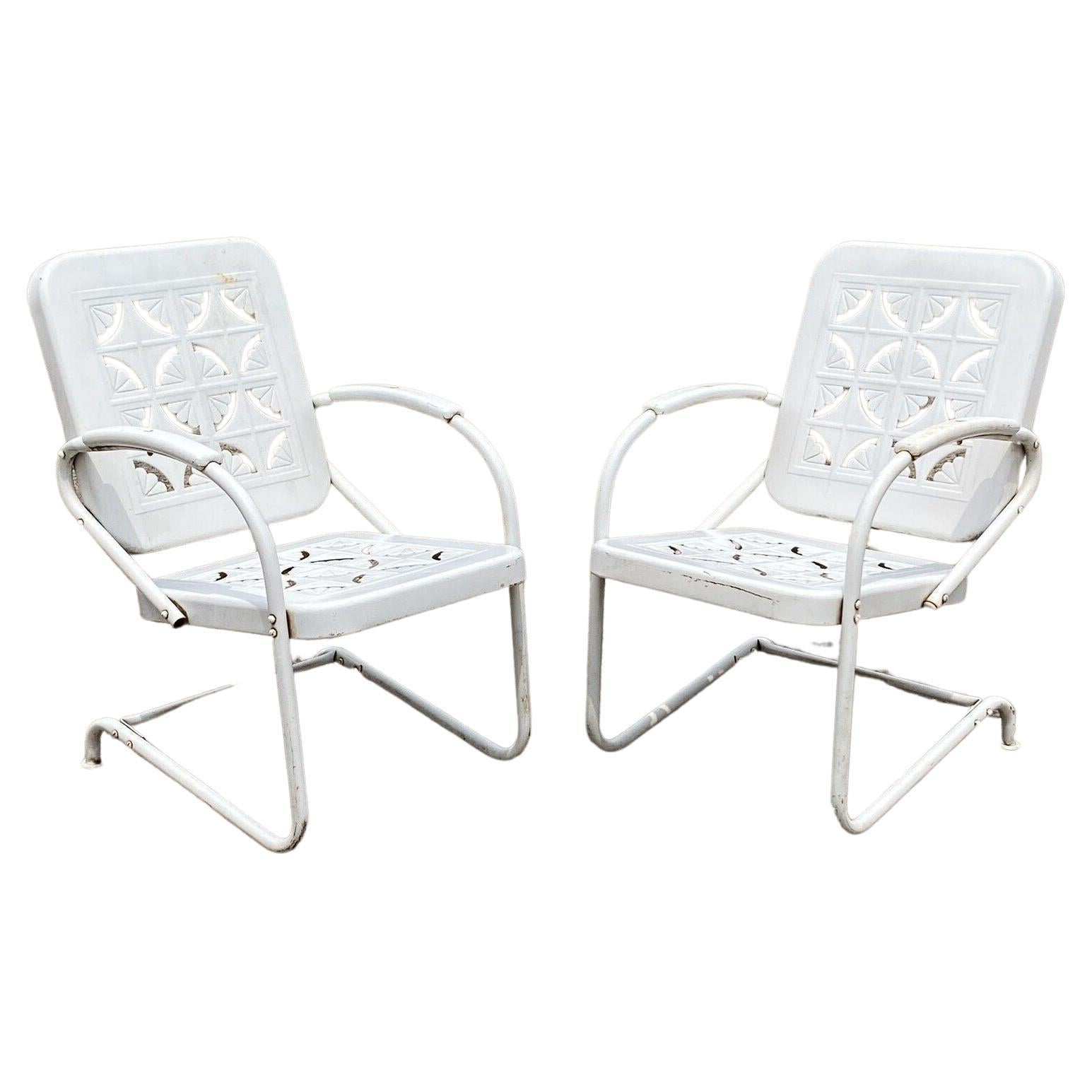 Vintage Starburst Pie Crest Metal Outdoor Patio Springer Lounge Chairs - a Pair For Sale