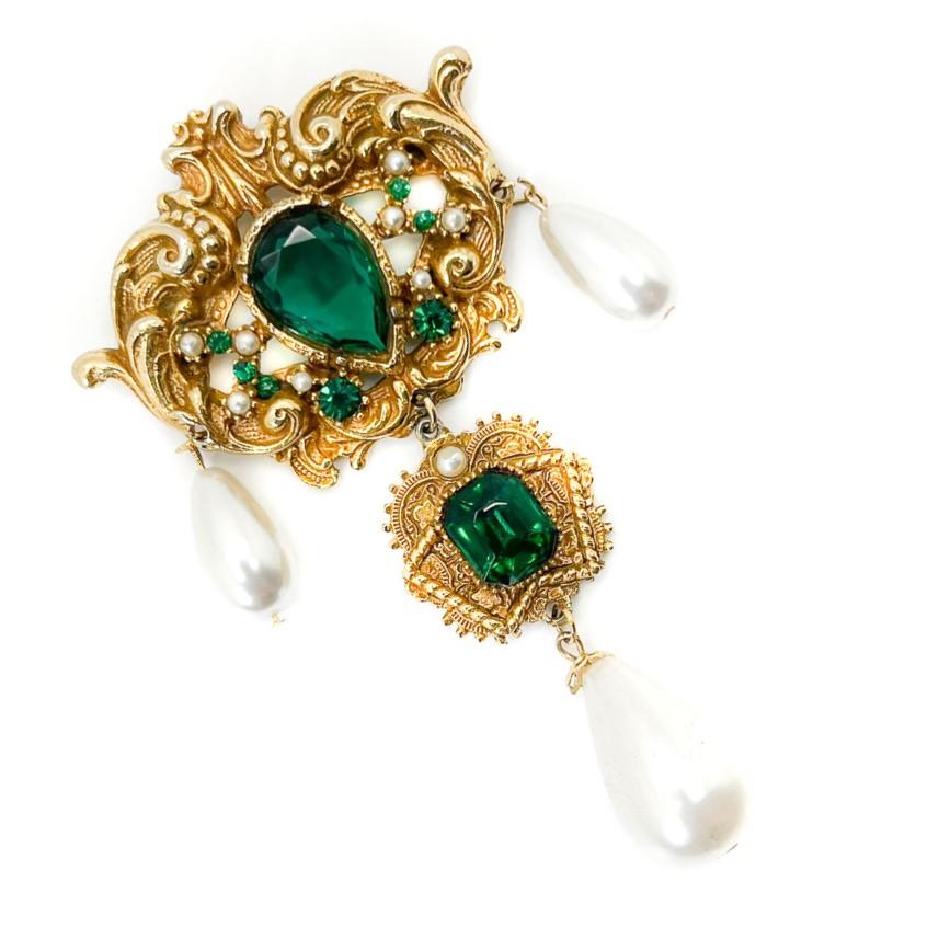 A fabulous Vintage Coro Renaissance Pendant. Featuring large fancy cut pear and emerald cut crystals. Finished with eternally stylish pearls. Attach to a chain of your choice or possibly a row of pearls or ribbon (chain, ribbon or pearls not