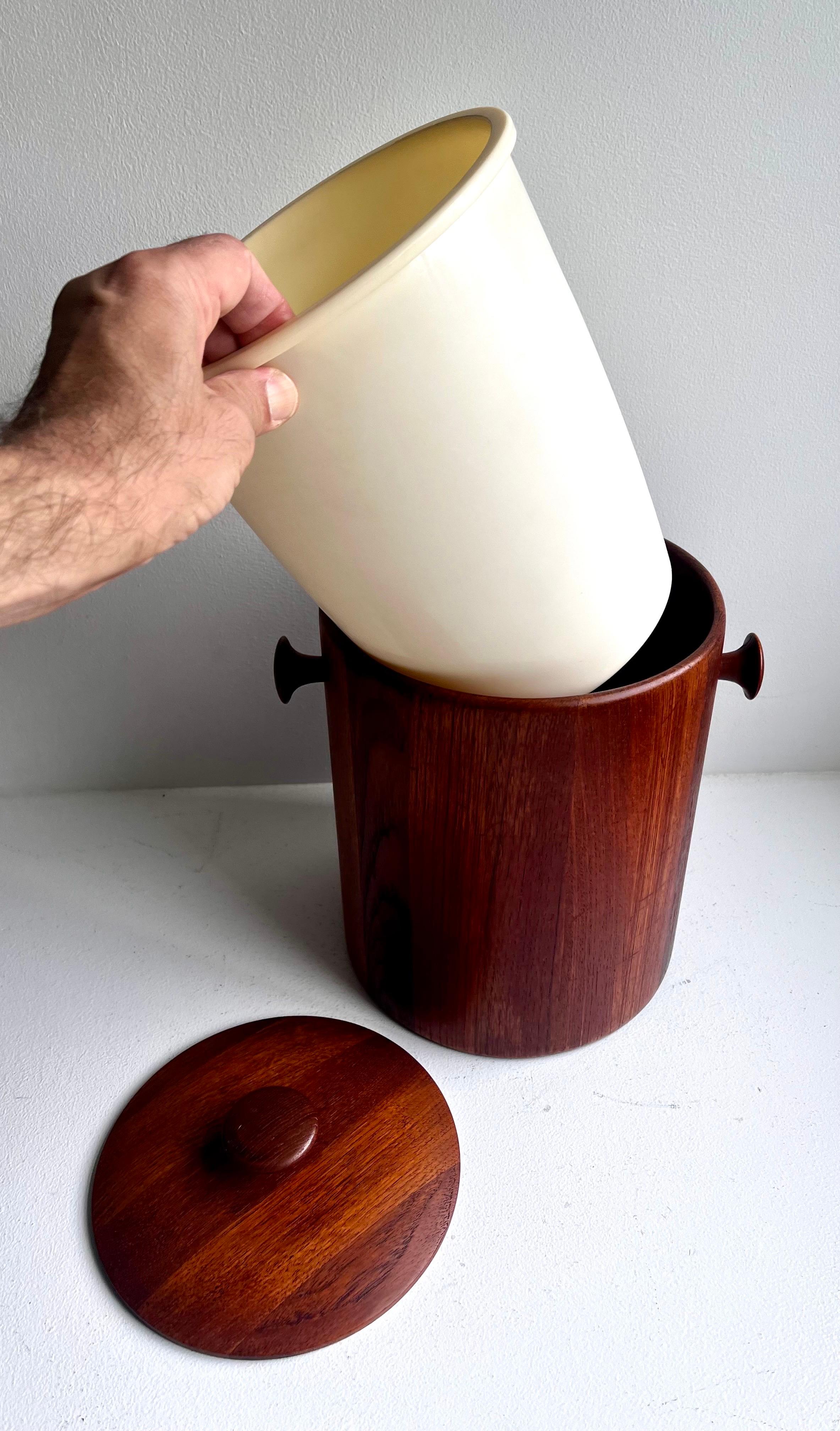 Vintage Eiskübel aus Teakholz von Flemming Digsmed, Dänemark, ca. 1960 (Mitte des 20. Jahrhunderts) im Angebot