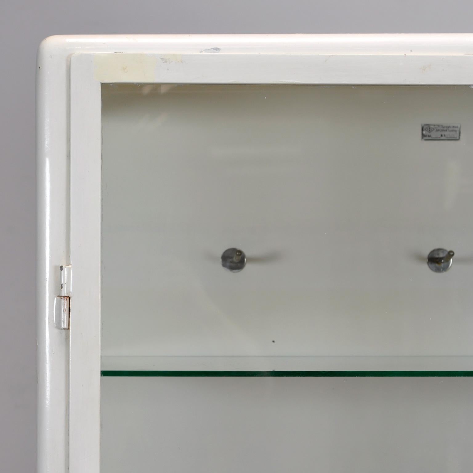 Vintage Steel And Glass Medical Cabinet, 1960s For Sale 5