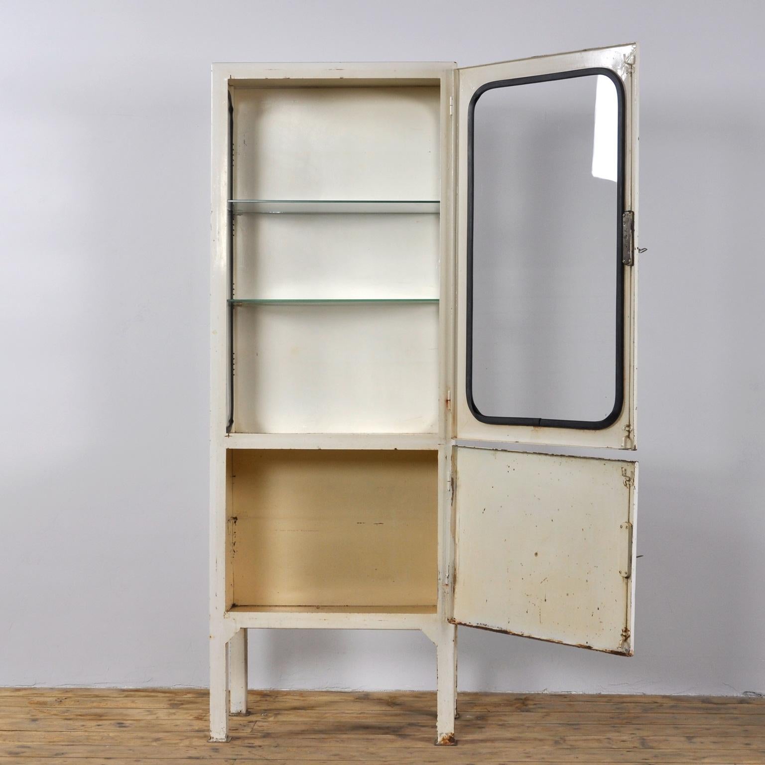 Vintage Steel and Glass Medical Cabinet, 1970s 1