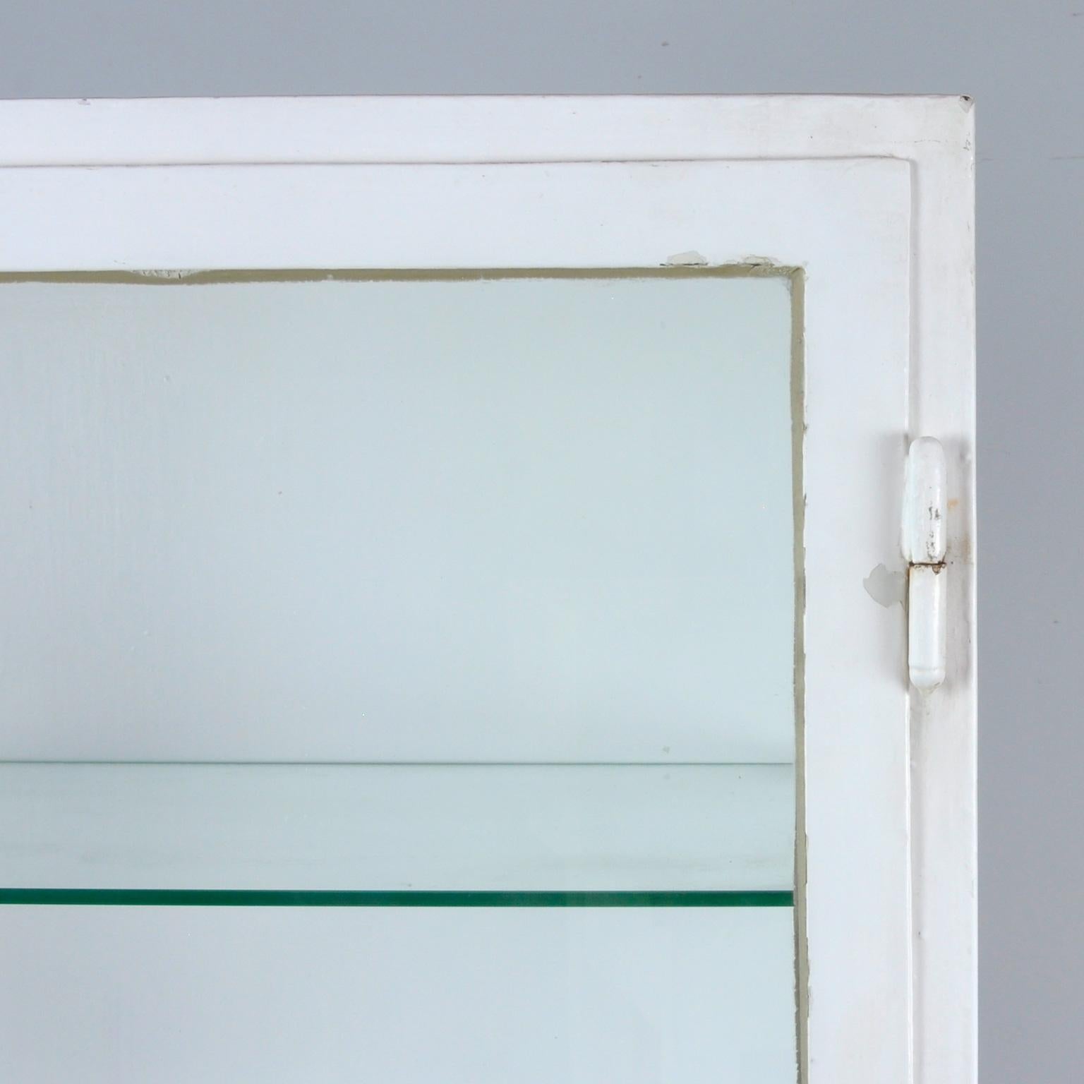 Vintage Steel and Glass Medical Display Cabinet, 1940s 1
