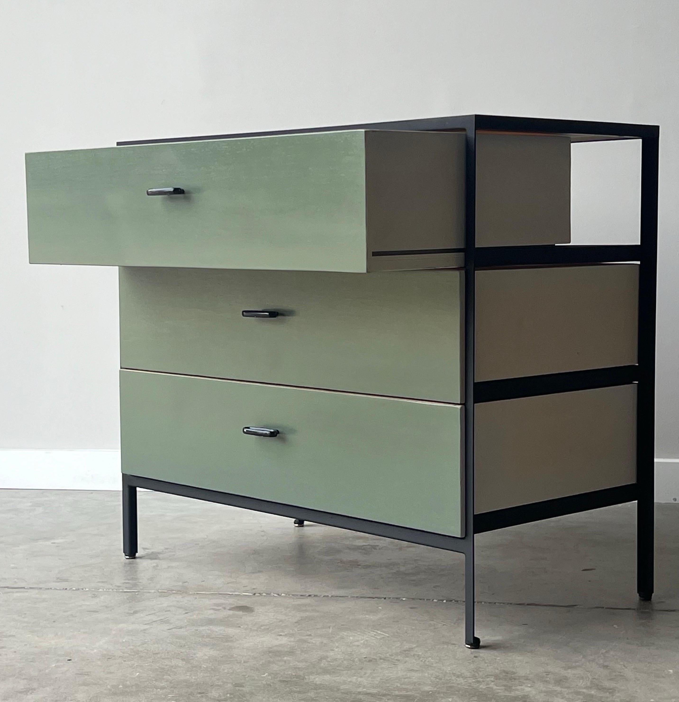 Vintage Steel Frame Dresser by George Nelson for Herman Miller In Good Condition In Raleigh, NC