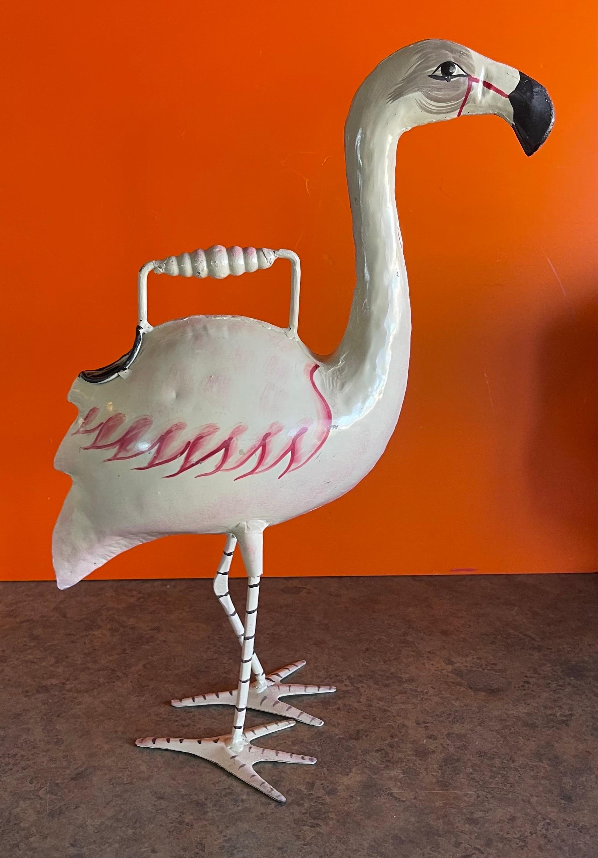 Vintage Stahl Hand-Painted Flamingo Gießkanne (20. Jahrhundert) im Angebot