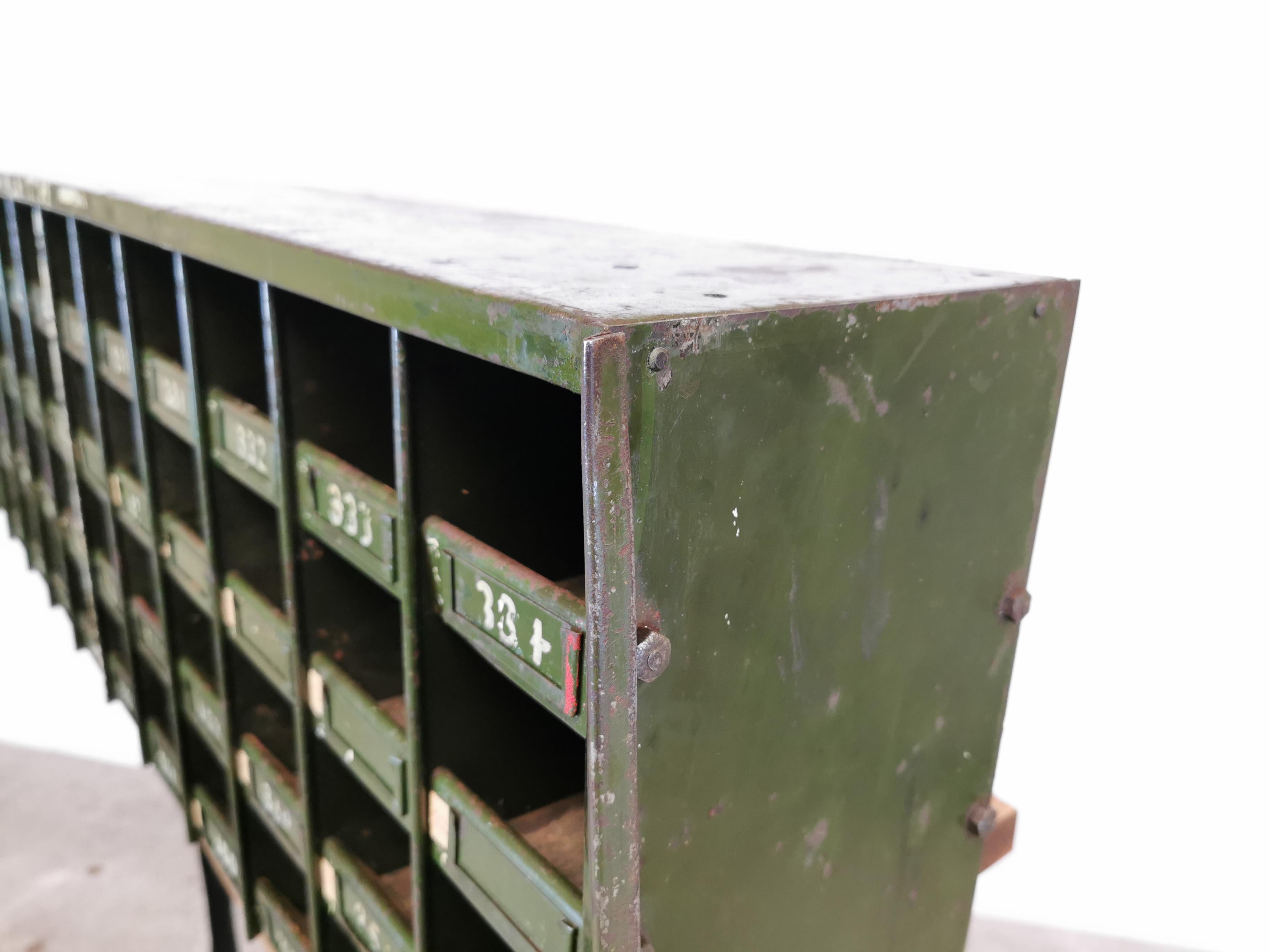 Vintage Steel Industrial Workshop Pigeon Hole Unit Storage Organizer In Fair Condition In STOKE ON TRENT, GB