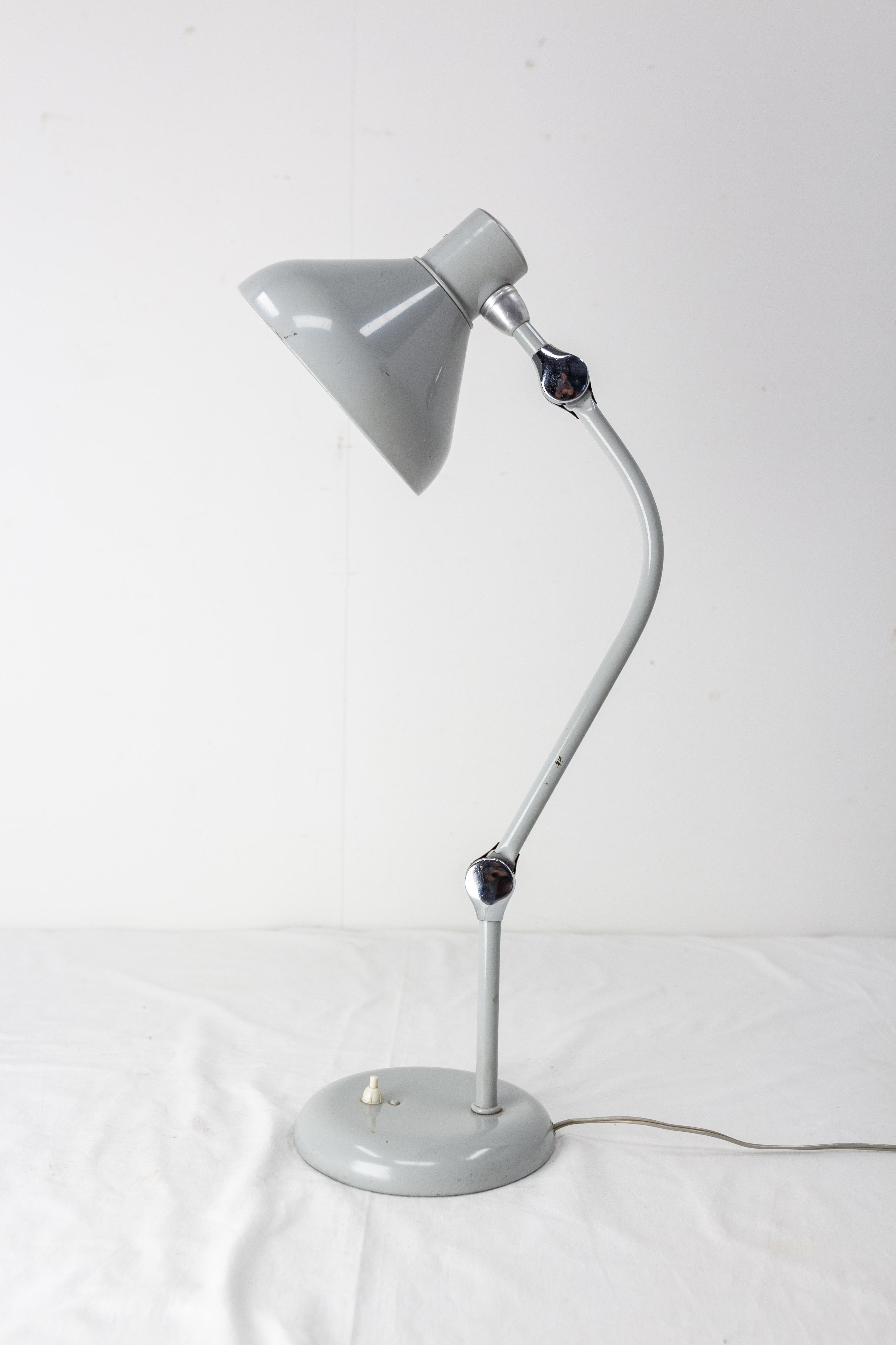 Lámpara de mesa vintage de acero Jumo GS1, circa 1950 en Bueno estado para la venta en Labrit, Landes