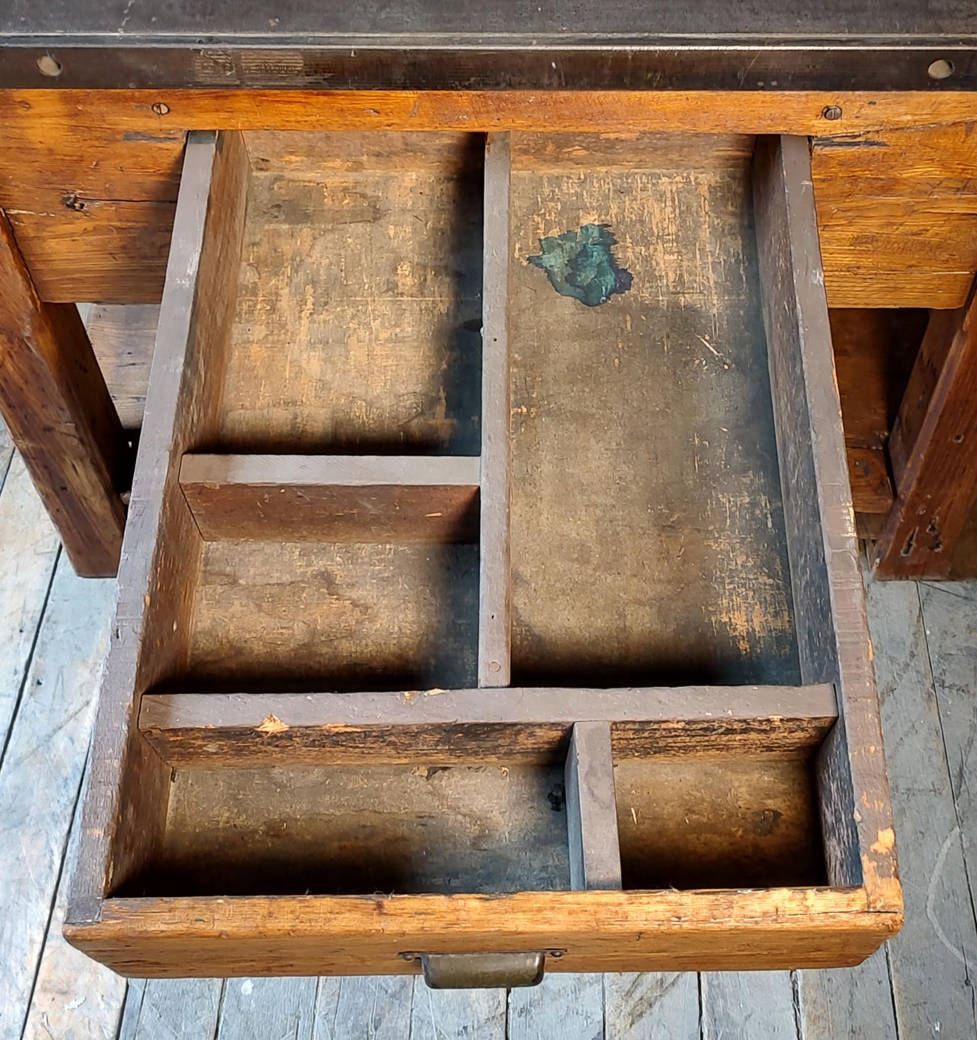 Vintage Steel Top Display Tisch / Küche Prep Station im Angebot 3