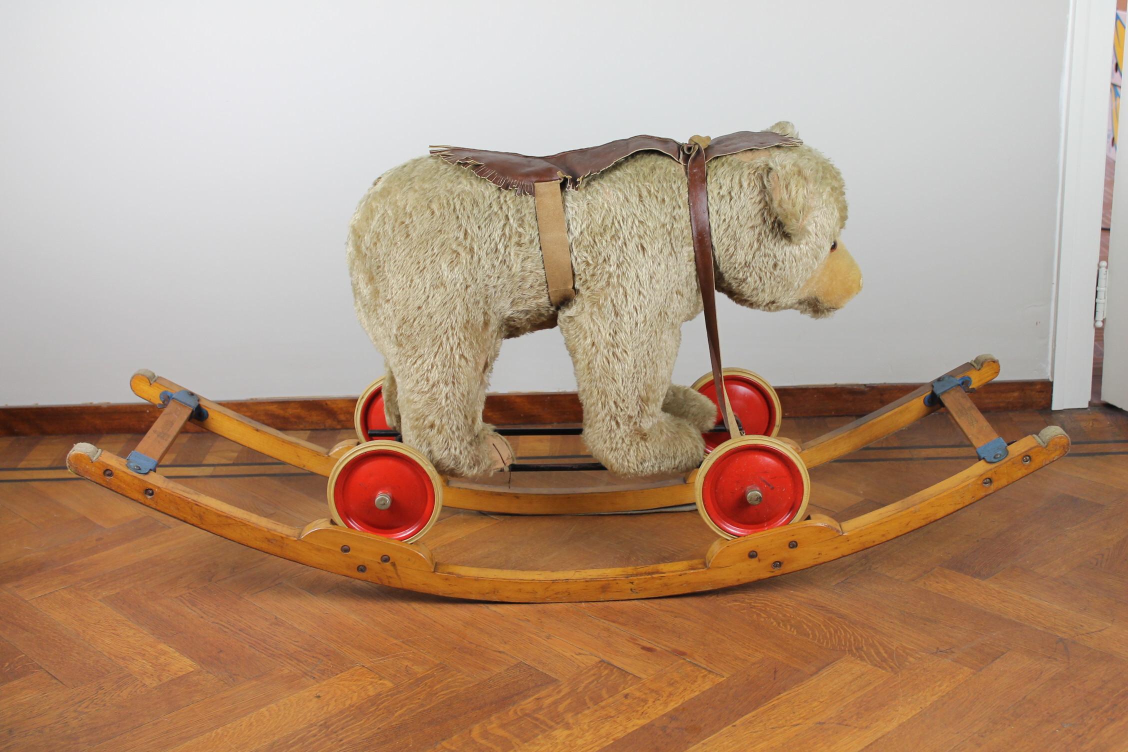 Mohair Vintage Steiff Rocking Teddy Bear, Pull Toy Bear, 1950s, Germany