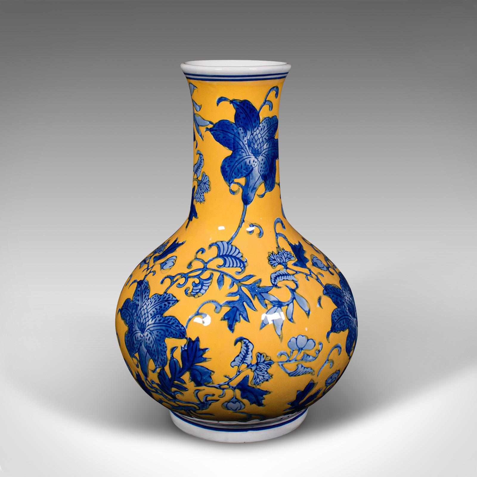 Vintage Stem Vase, Chinese, Ceramic, Famille Jaune, Flower Pot, Art Deco, C.1950 In Good Condition For Sale In Hele, Devon, GB