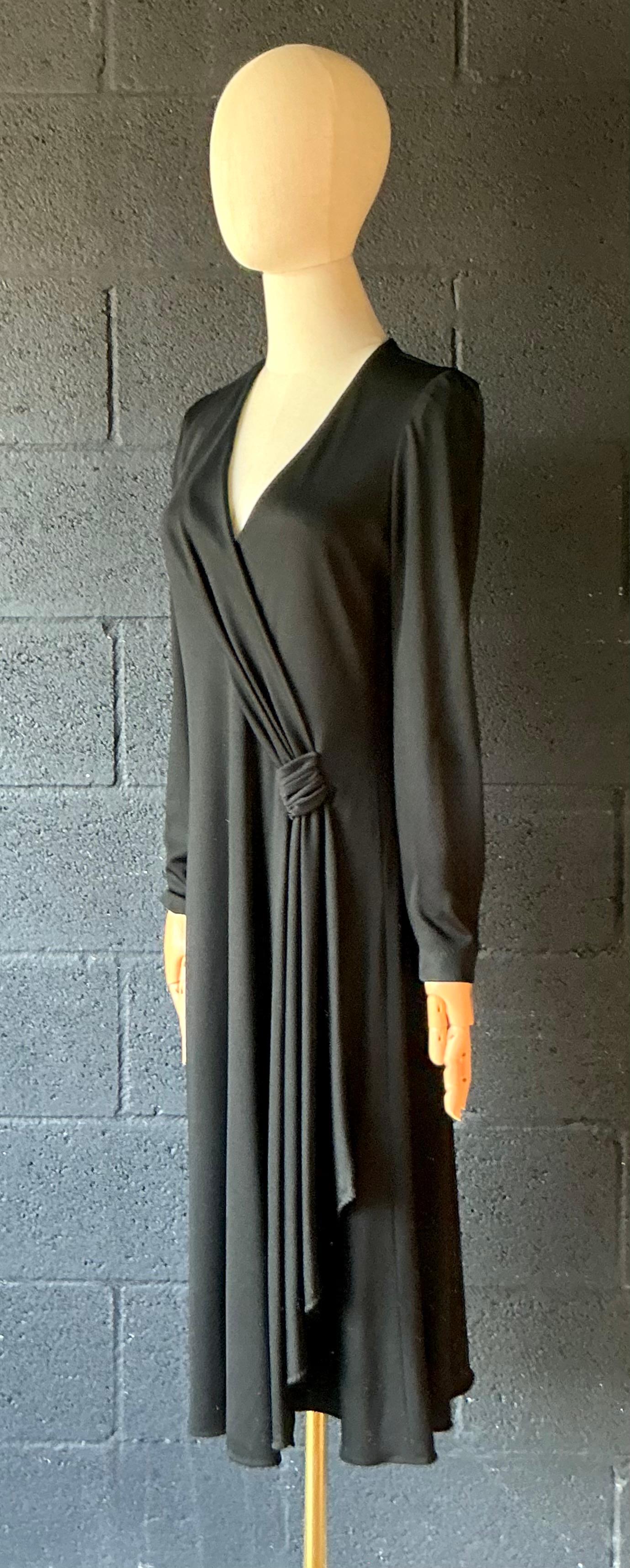 Vintage Stephen Burrows Schwarzes langärmeliges Maxikleid im Angebot 2