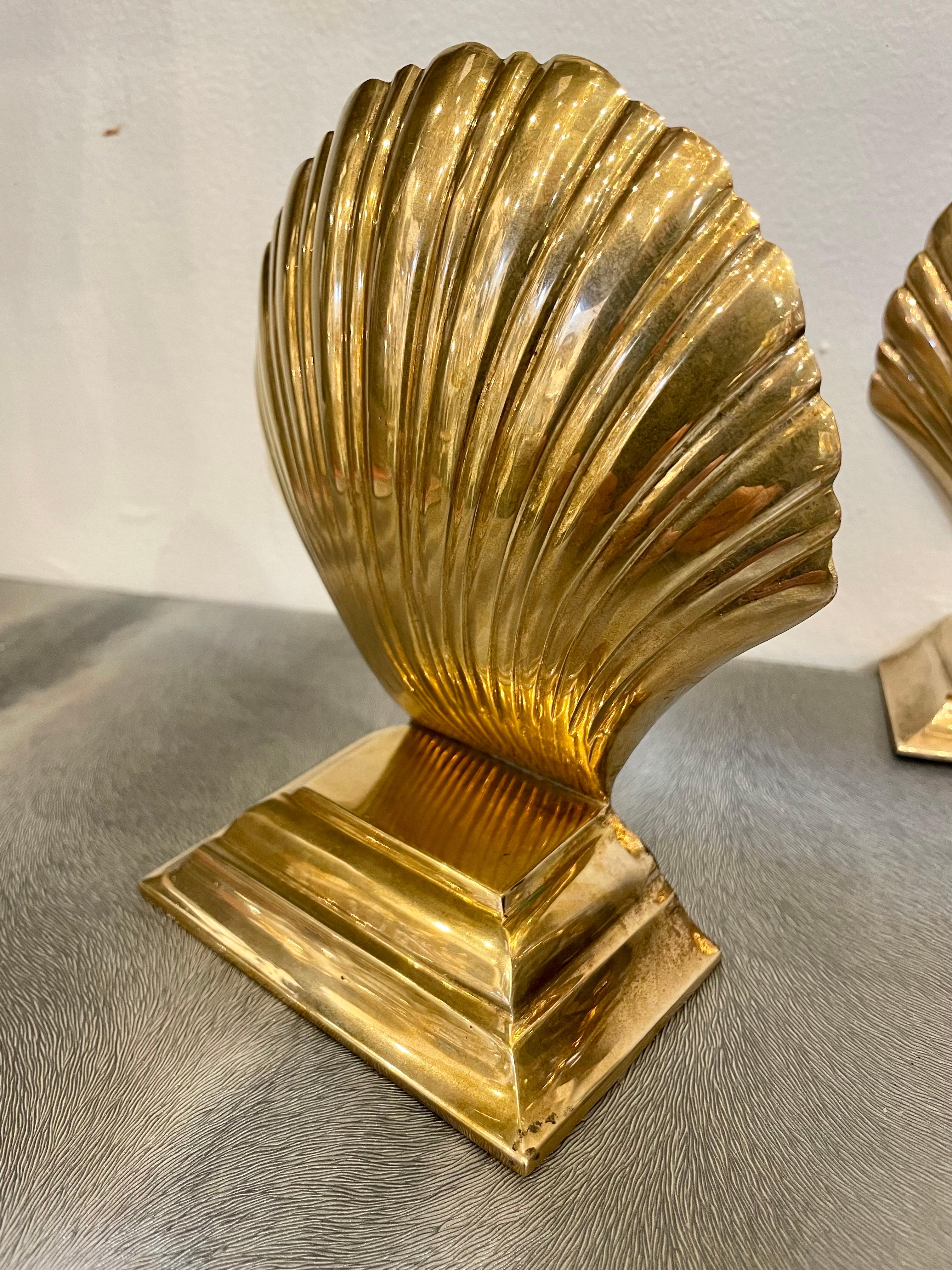 Hollywood Regency Vintage Stepped Brass Clam Shell Seashell Bookends