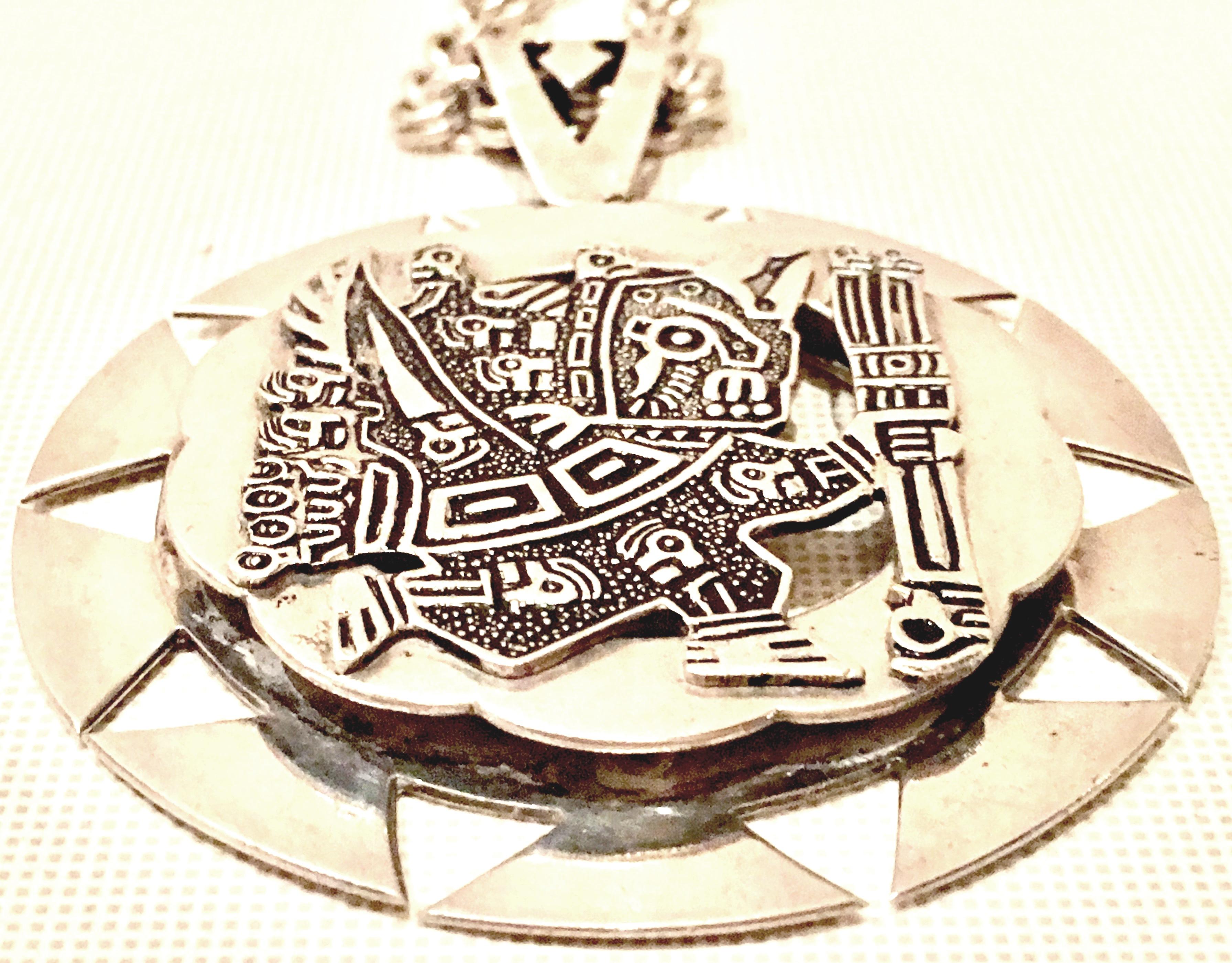 Vintage Sterling 925 Aztec Sun God Medallion Pendant Necklace- Signed Peru MML In Good Condition In West Palm Beach, FL