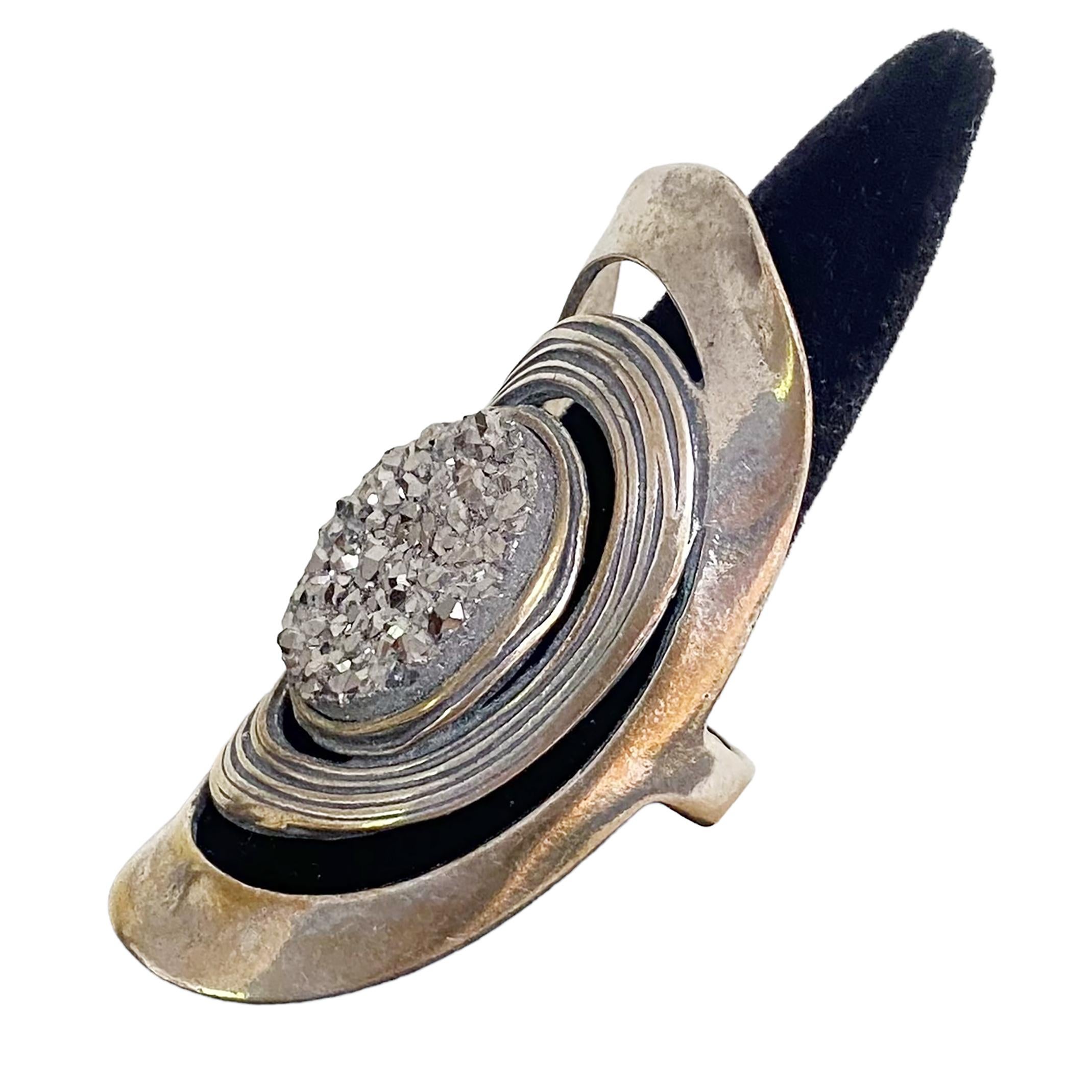 Vintage Sterling 925 Modern Huge Statement Ring signed In Good Condition For Sale In Boston, MA