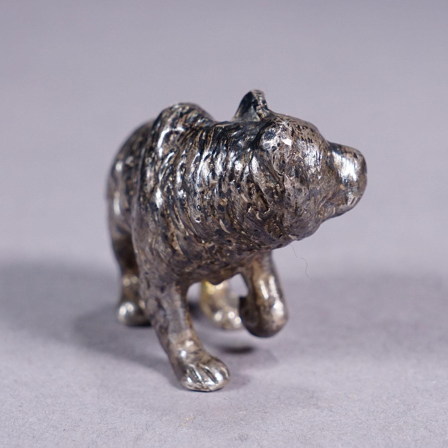 Fundición vintage de Sterling de un oso paseando Vaciado en venta