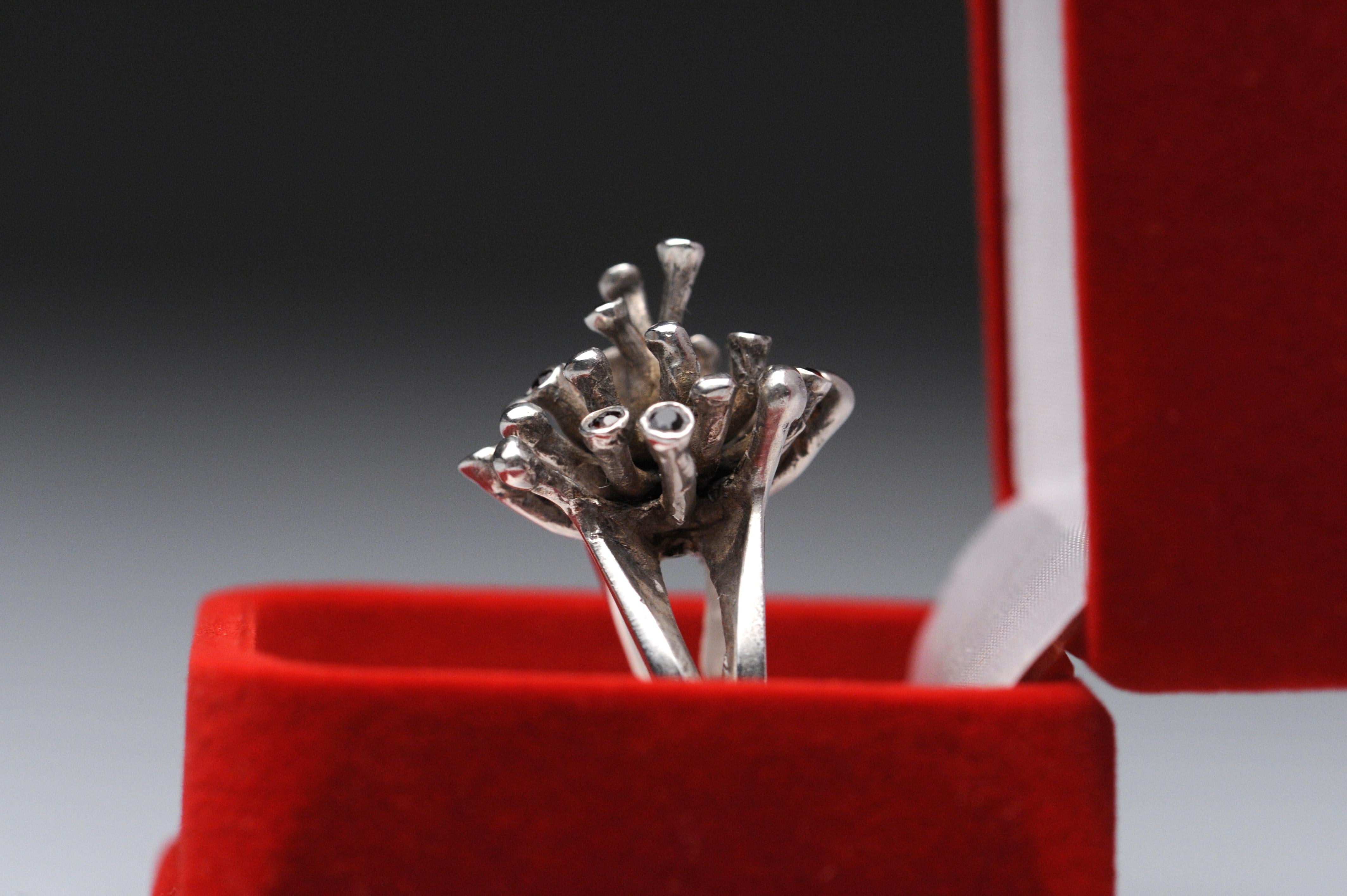 Late 20th Century Vintage Sterling Garnett Modernist Starburst Ring by Opus, 1970s