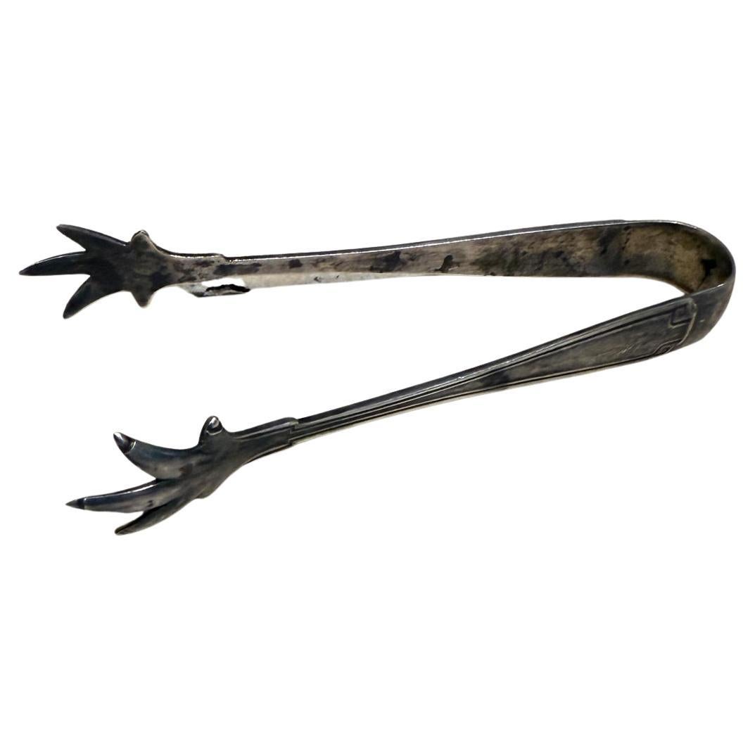Vintage Sterling Ice or Sugar Thongs With Claws Stamped (Pince à glace ou à sucre estampillée) en vente