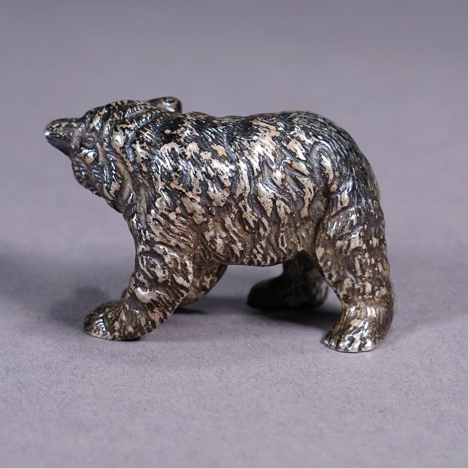 Escultura vintage de plata de ley de un oso paseando en Bueno estado para la venta en Berghuelen, DE